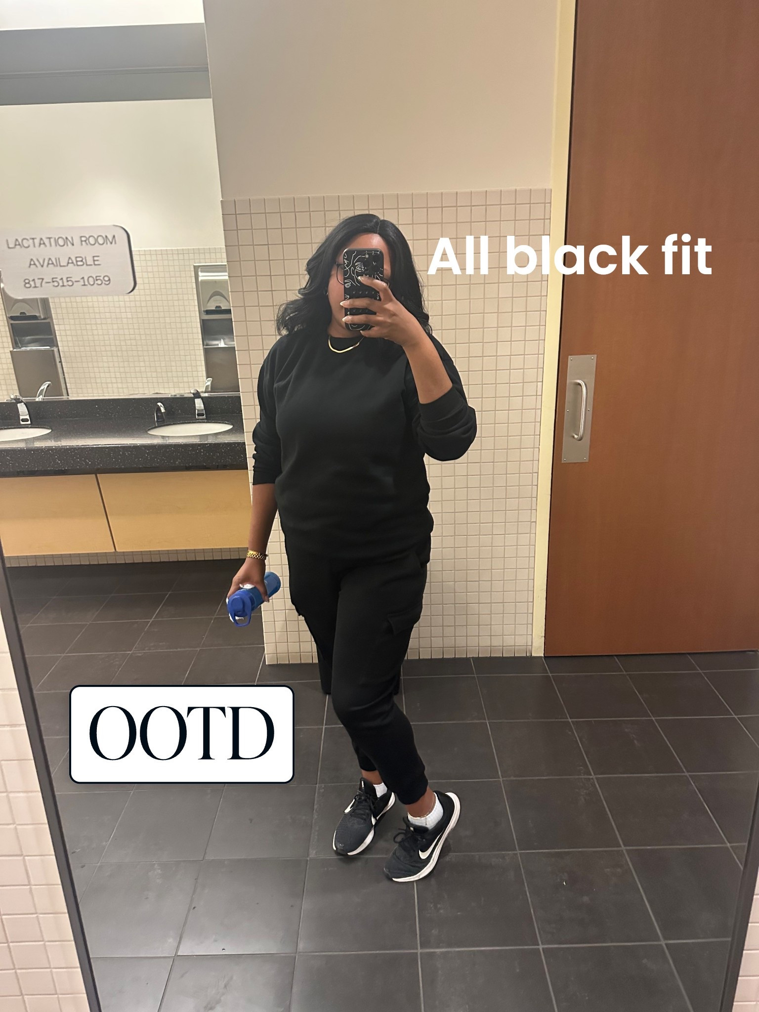 All black fit. Loungewear , sweatsets #sweatpants 

#LTKHoliday #LTKMidsize #LTKFindsUnder100