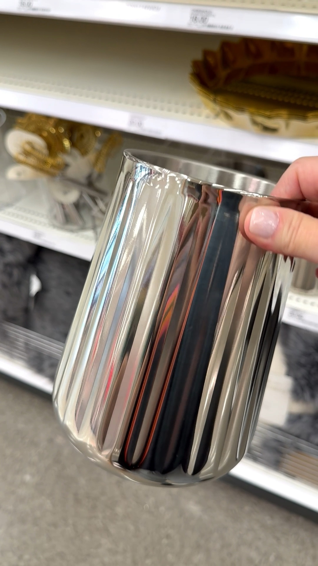 We’re in holiday party prep mode! This metal wine chiller has a faceted design in a black hue and matches a few other pieces in the holiday collection. This wine chiller would work at year-round parties and gatherings.

#homebar #cocktailbar #holidayhosting #holidayparty #winechiller #NYE #newyearseve #winecoaster #christmasparty #newyearseveparty #giftsforwinelovers #giftsforwinedrinkers

#LTKFindsUnder50 #LTKHoliday #LTKGiftGuide