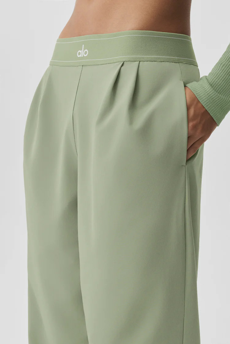 Core5 ColorsBlackBest SellerNavyBest SellerEspressoBest SellerWhite/BlackBest SellerGravelLimited... | Alo Yoga