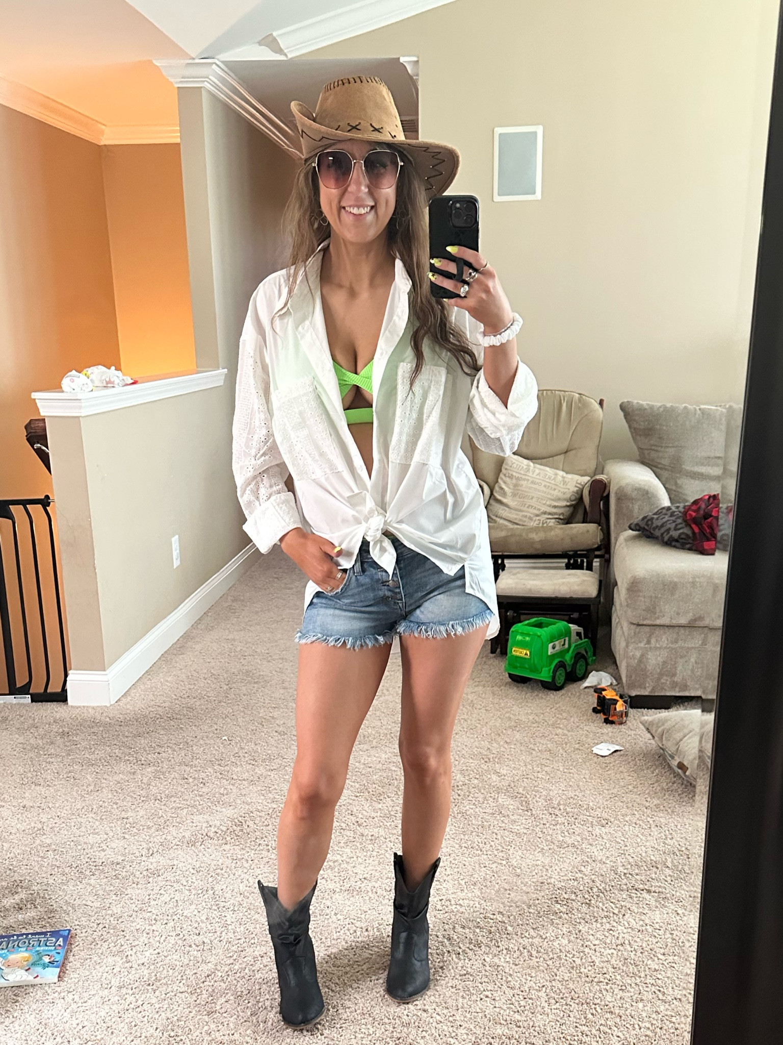 Bonnaroo was a BLAST! The white shirt came off almost immediately when the sweat began but it was sooo cute! 

#bonnaroo #bonnaroofit 

#LTKunder50 #LTKfit