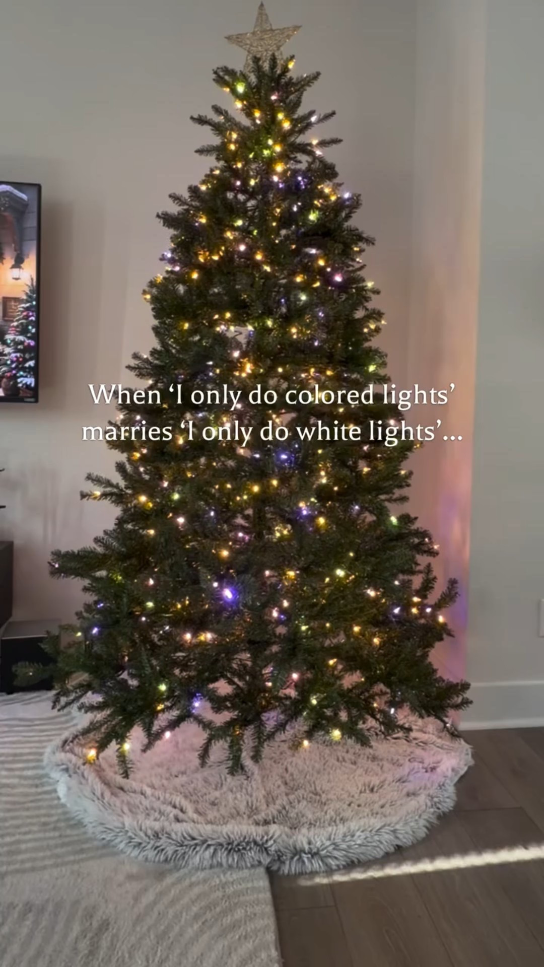 Not us giving our Christmas tree a split personality because we couldn’t agree on lights 😭
Compromise = chaos but make it festive.
#holidaydecor #christmasstyle