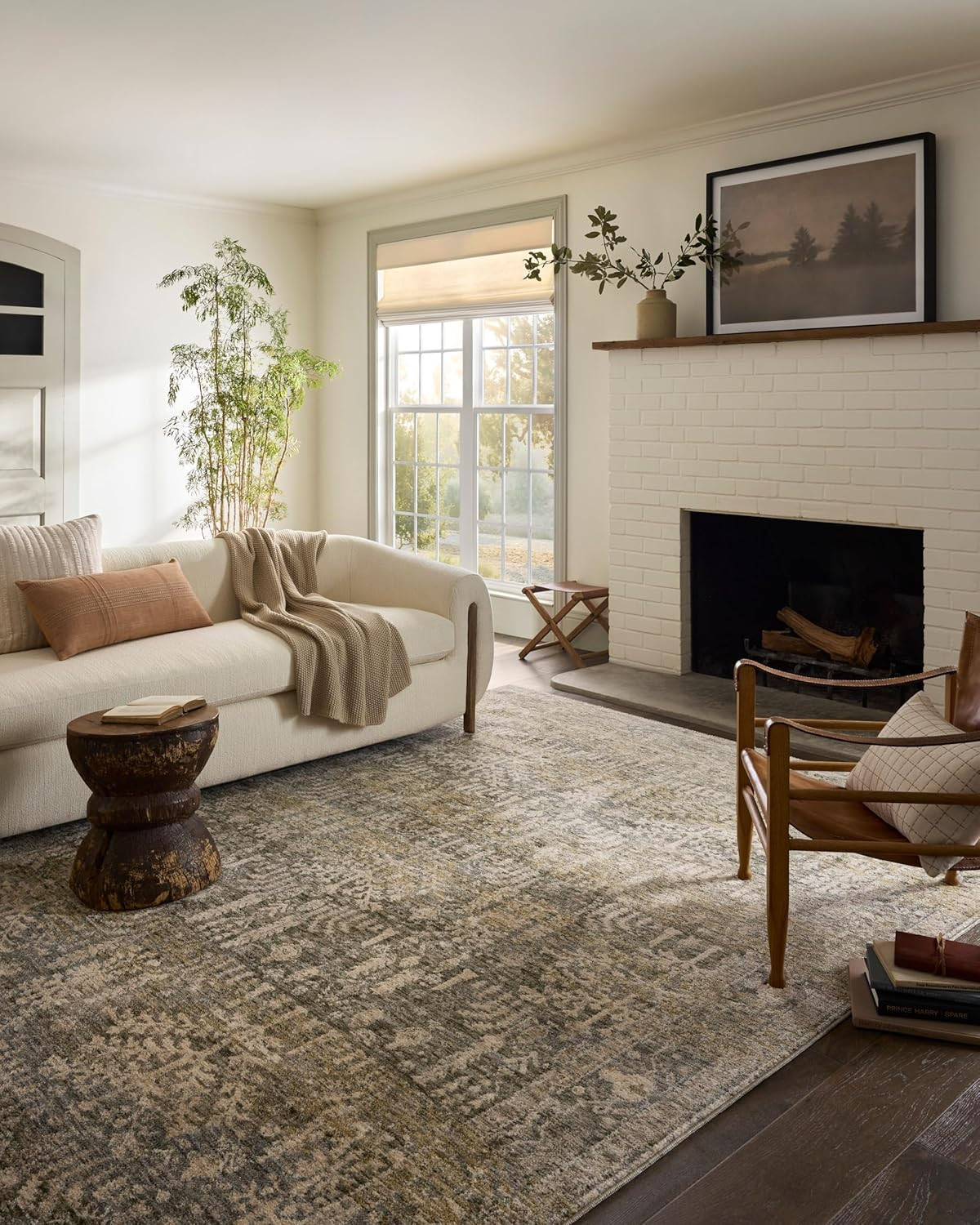 Loloi Magnolia Home by Joanna Gaines Junie Collection JUE-02 Moss/Natural 7'-10" x 7'-10", .38" Pile Height, Round Area Rug | Amazon (US)