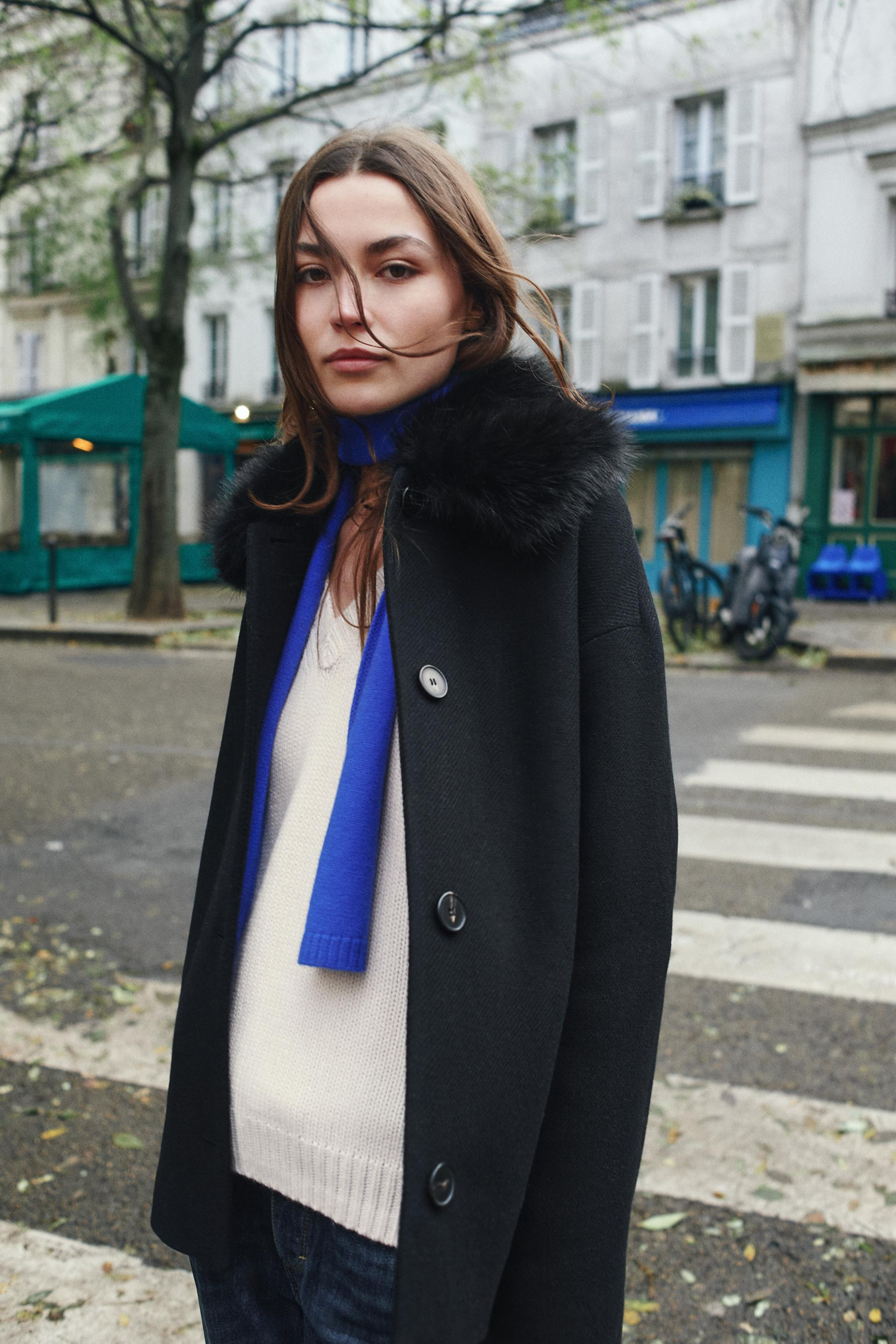 SHORT WOOL COAT WITH FAUX FUR LAPEL | Zara US