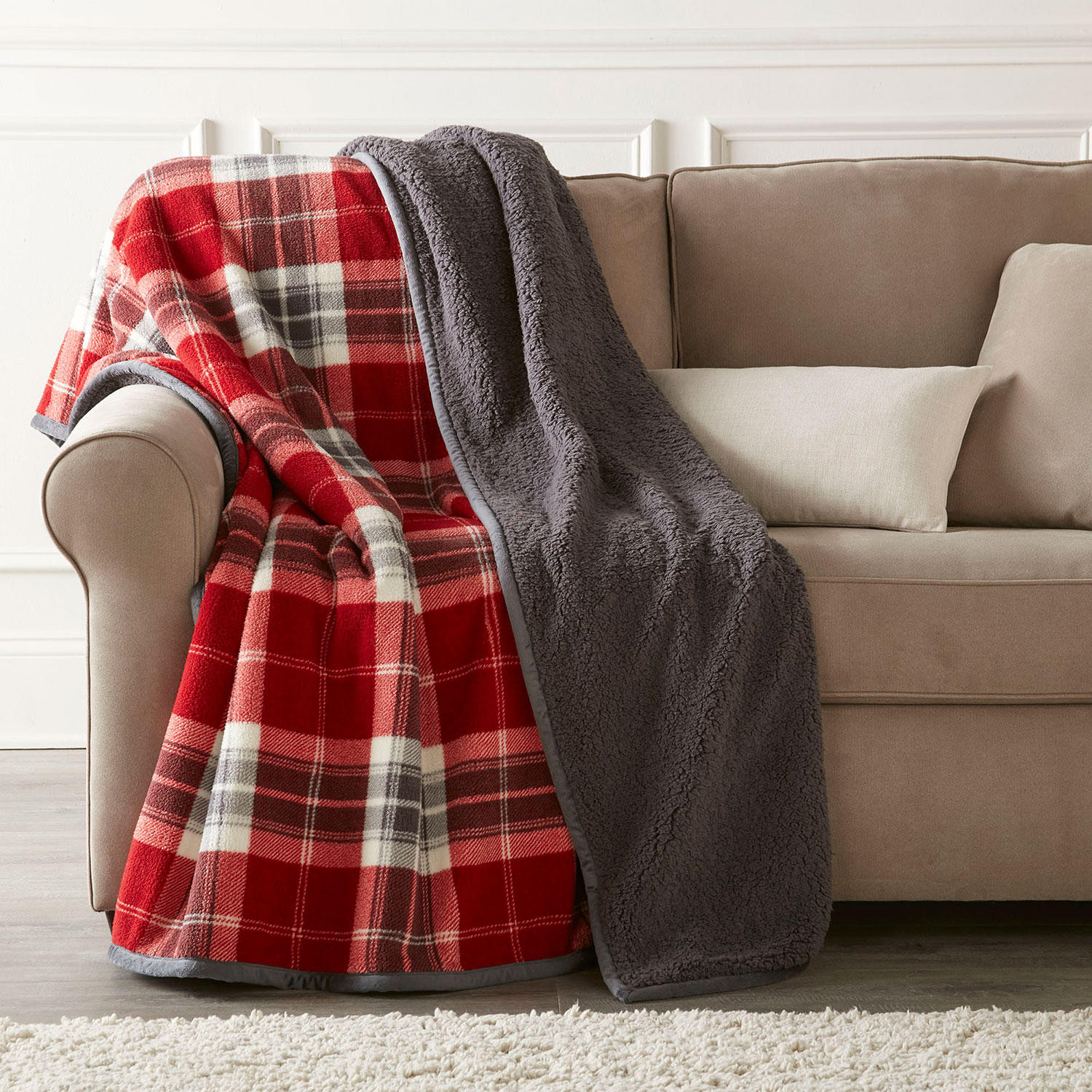 Member's Mark Oversized Cozy Throw, 60" x 72" (Assorted Colors) | Sam's Club