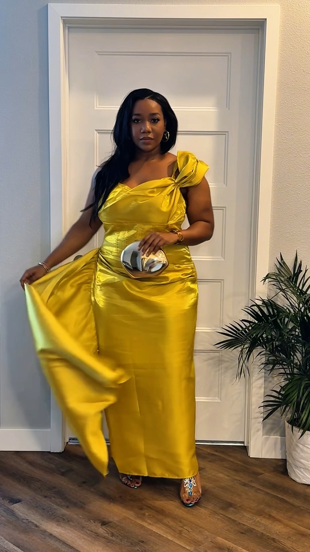 The color of this dress is jaw dropping! 
I ordered this dress before I lost all the weight so it fits very loosely, I probably need to size down, I will advise you size down when it’s back in stock. Unfortunately it’s not in stock but I have found and tagged similar items. 

#LTKootd #LTKgrwm #LTKHoliday