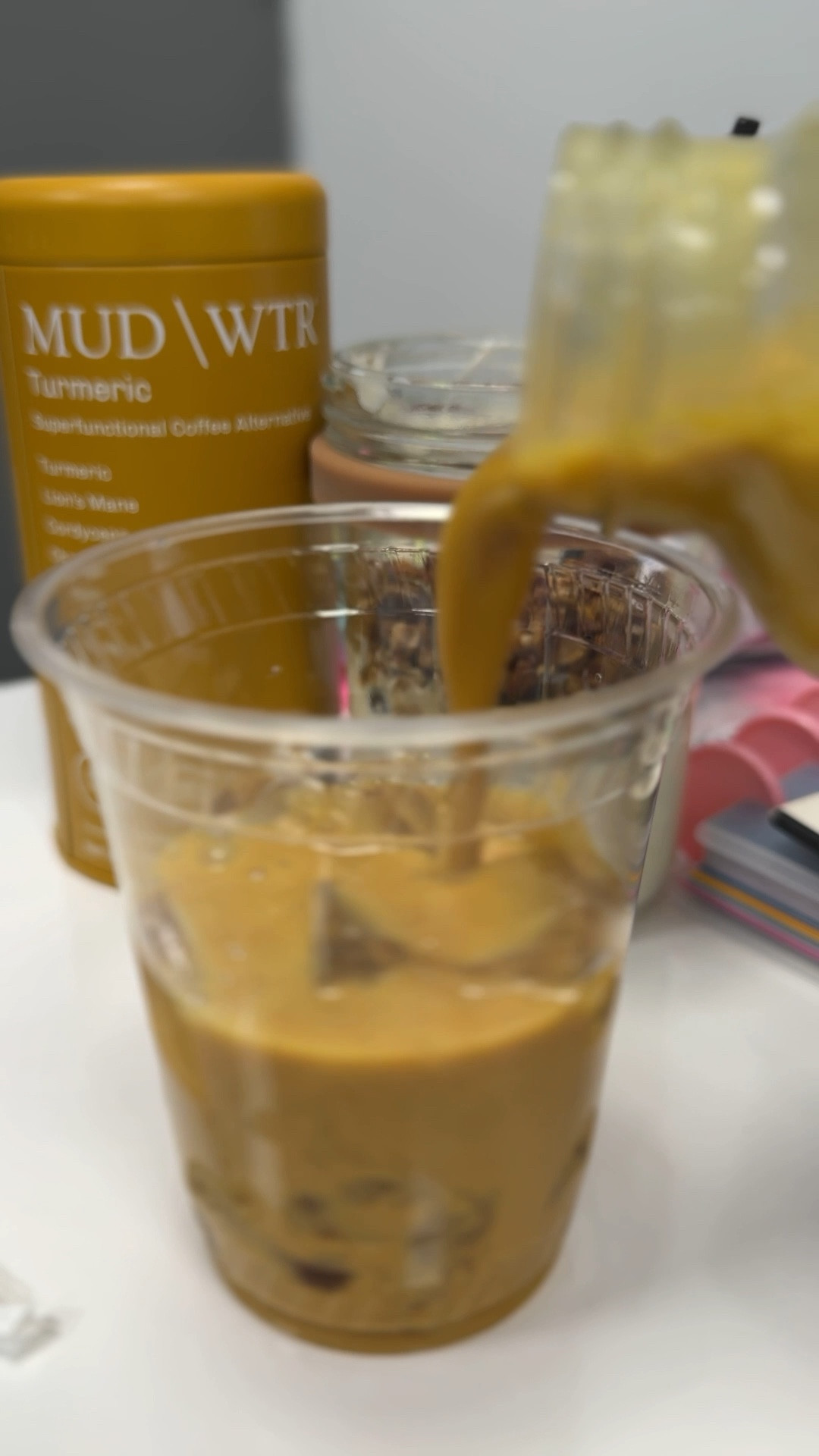 POV: You have meetings all day but refuse to spiral on caffeine.

I’ve been keeping Mud/Wtr at my desk for a smoother kind of energy. This turmeric oat milk latte over ice gives cozy coffee vibes without the crash.

Work mode. Calm focus. Elevated routine.

#ad #mudwtr #productivityfuel #wellnessroutine #balancedenergy #officeroutine 
