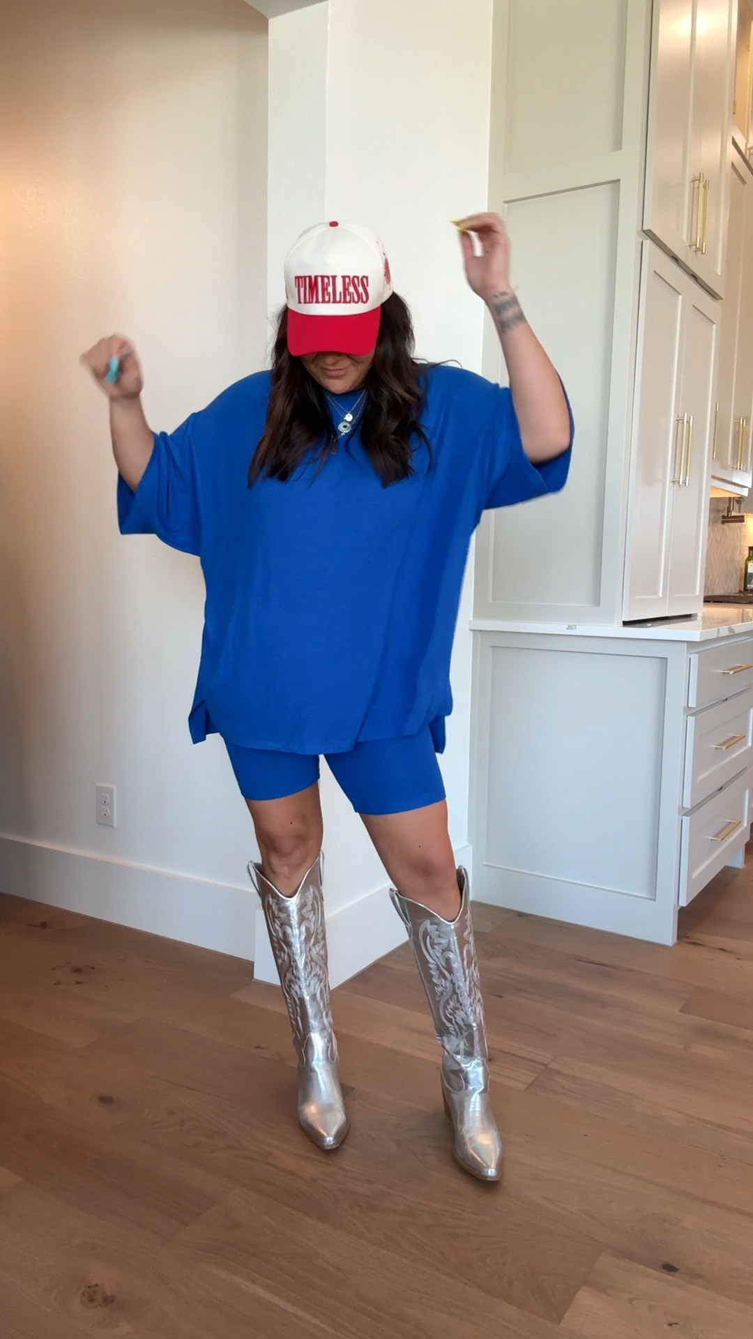 All of the outfits are from @wkndchasers. My code BWC10 gets you 10% off. I cannot link them here. 
But I did link up all the accessories in the video!!!


#LTKStyleTip #LTKMidsize #LTKFindsUnder50