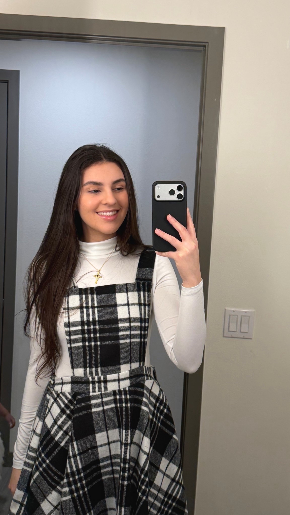 Timeless in black and white 🖤🤍 Effortless, classic, and always in style. #MonochromeMagic #OOTD #ChicVibes #FashionInspo

#LTKU #LTKgrwm #LTKFindsUnder50