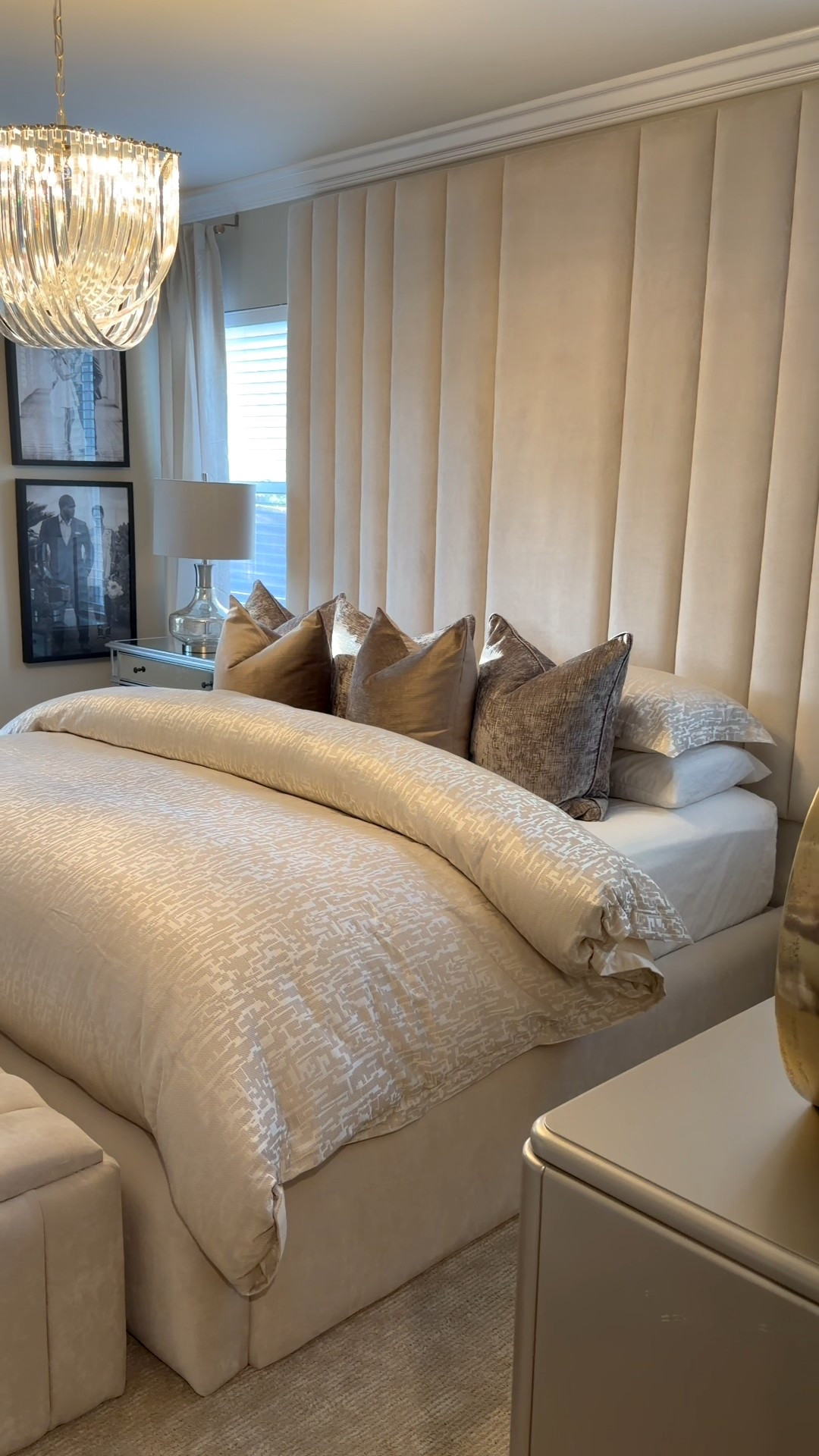 A little pillow refresher and suddenly the whole room feels new 🤍

Sometimes it’s not about changing everything — just layering with intention and adjusting the details that bring a space back to life.

Small shifts. Big feeling.

#bedroominspiration 

#LTKOver40 #LTKHome #LTKSeasonal
