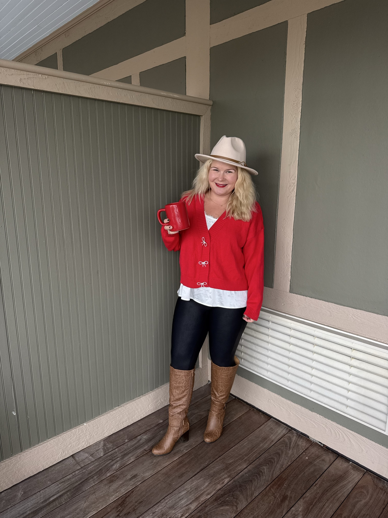 Thursday ootd. The holidays are for all the red. 

#LTKootd #LTKStyleTip #LTKPetite