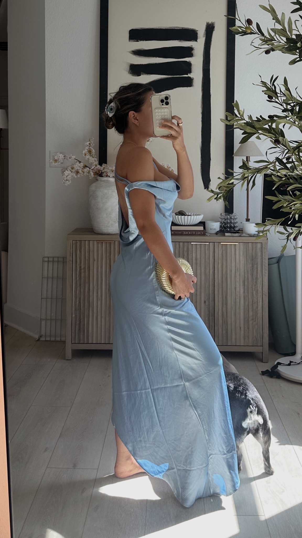 Wedding Guest Dress | Bridesmaid dress
Wearing Small 
Meshki