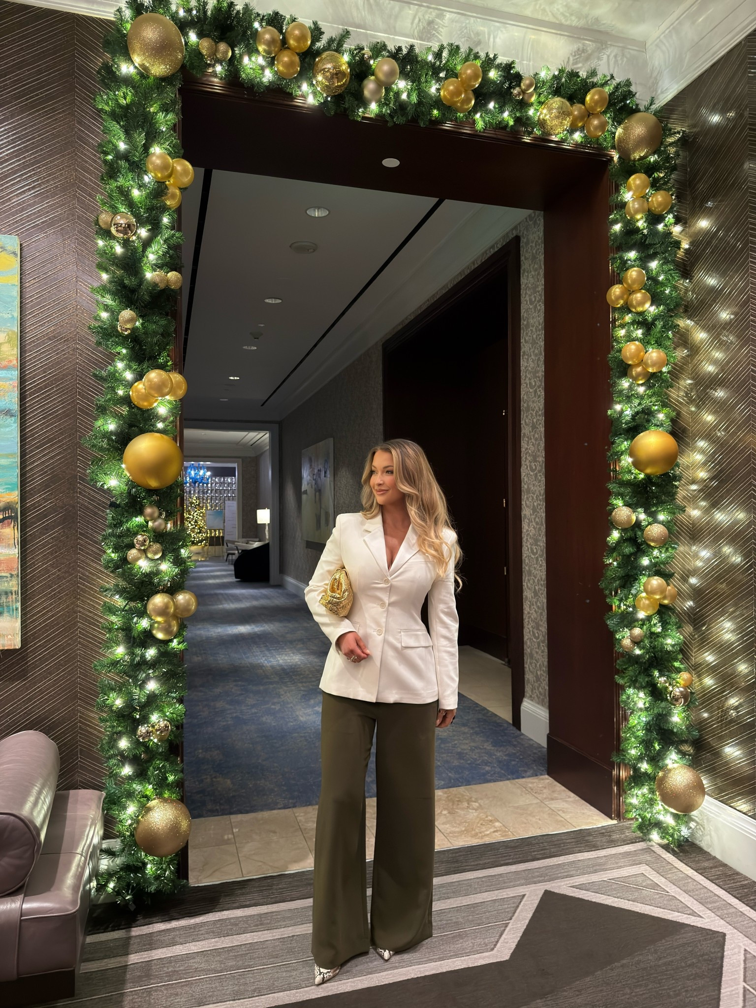 Cannot describe how comfortable these pants are!

#LTKdayinmylife #LTKHoliday