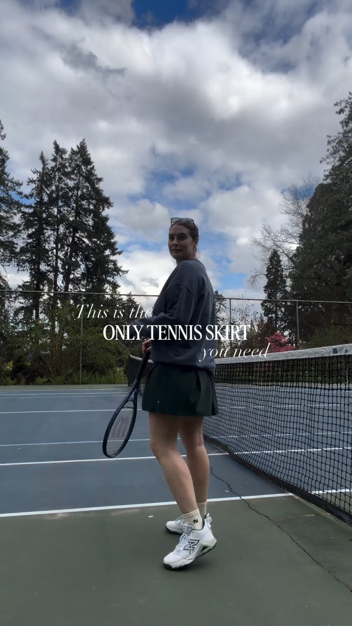 I finally found a tennis skirt with a liner that doesn’t ride up!

The secret?? The shorts have a silicone strip that grip your thighs. I wish more brands would do this!

Comment ‘SHOP’ for the link

#tennisskirt #midsizegirl #midsizeathleisure #midsizegals #tennisoutfit