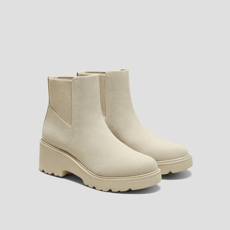 Round-Toe Chunky Platform Travel Boots (Everly) | VIVAIA