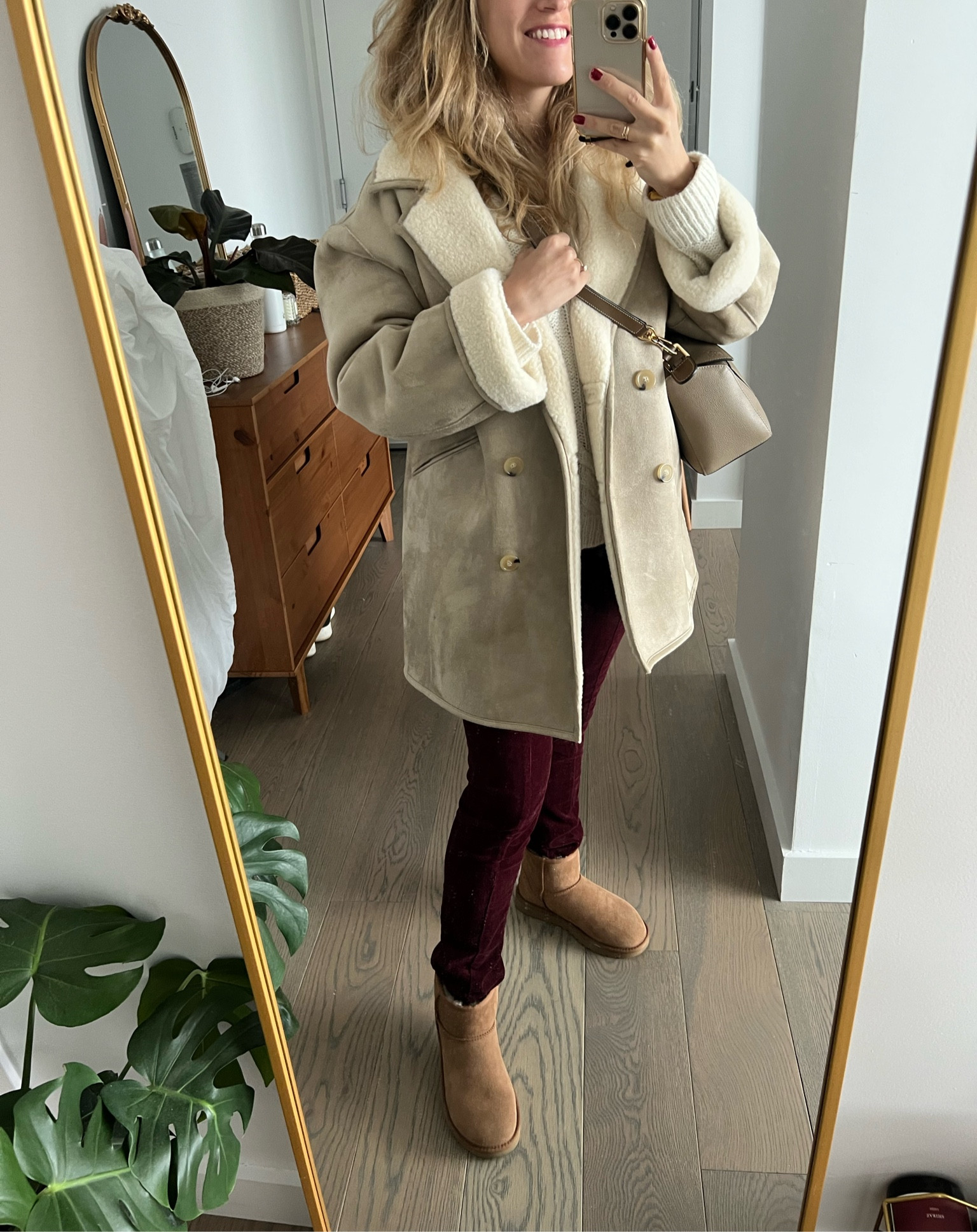 Warm and cozy outfit - wearing my Mini Uggs and this coat from #mango

#LTKstyletip #LTKSeasonal #LTKshoecrush