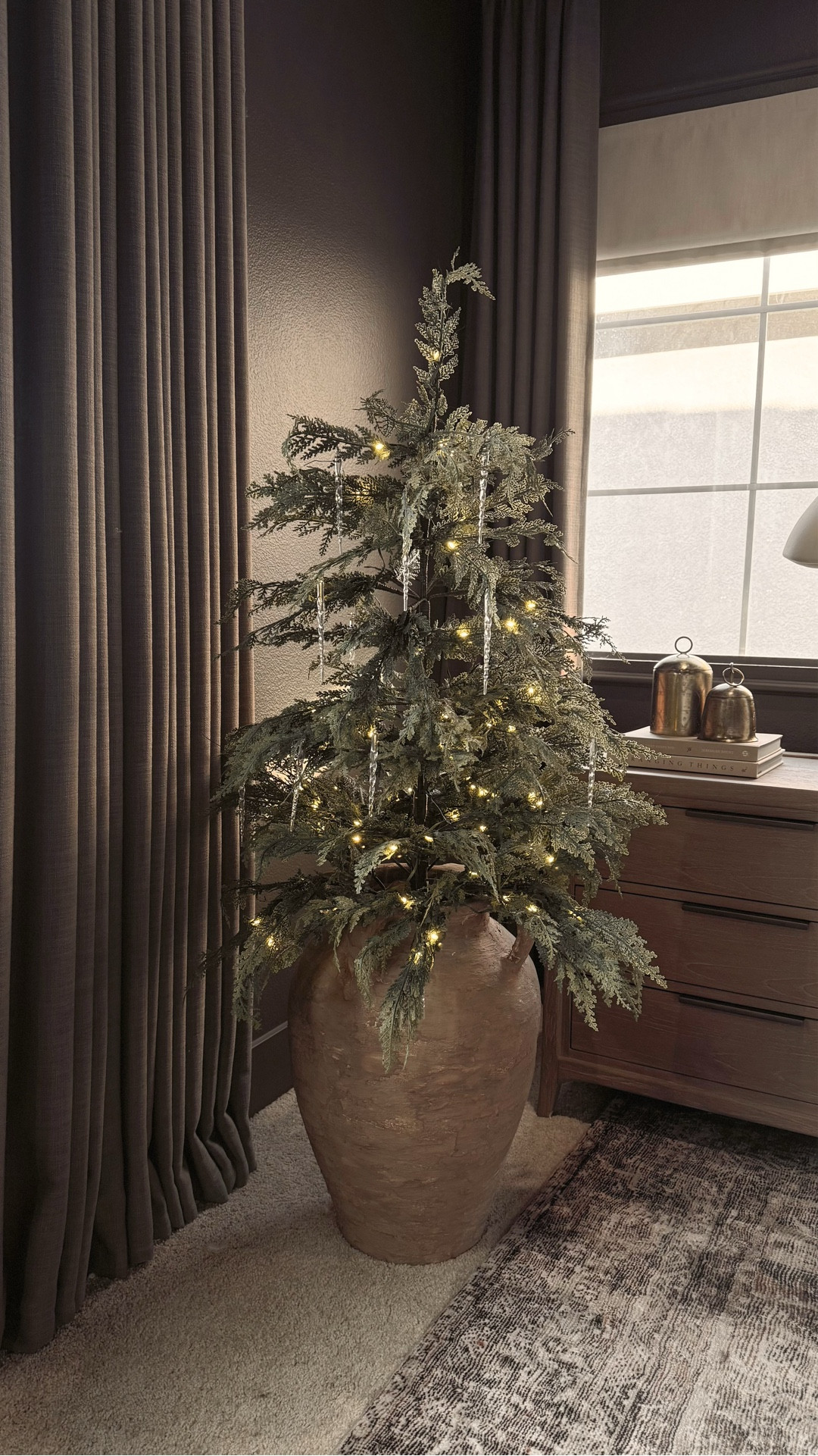 The viral twinkle mini tree is back in stock!🌲

I finally grabbed one… but I hated the basket it came in, so I made this rustic, garden-lime pot instead and I’m obsessed with how it turned out. Such a simple DIY that completely changed the vibe.
:
.
.
#homedecor #neutralhomedecor #holidaydecor #christmasdecorideas #twinkletree #holidayaesthetic #casachicollo #diyproject #diyhomedecor #neutralchristmas #cozychristmas #christmastreeideas #viralchristmastree #interiorstyle #holidayhome

#LTKHome #LTKSeasonal #LTKHoliday