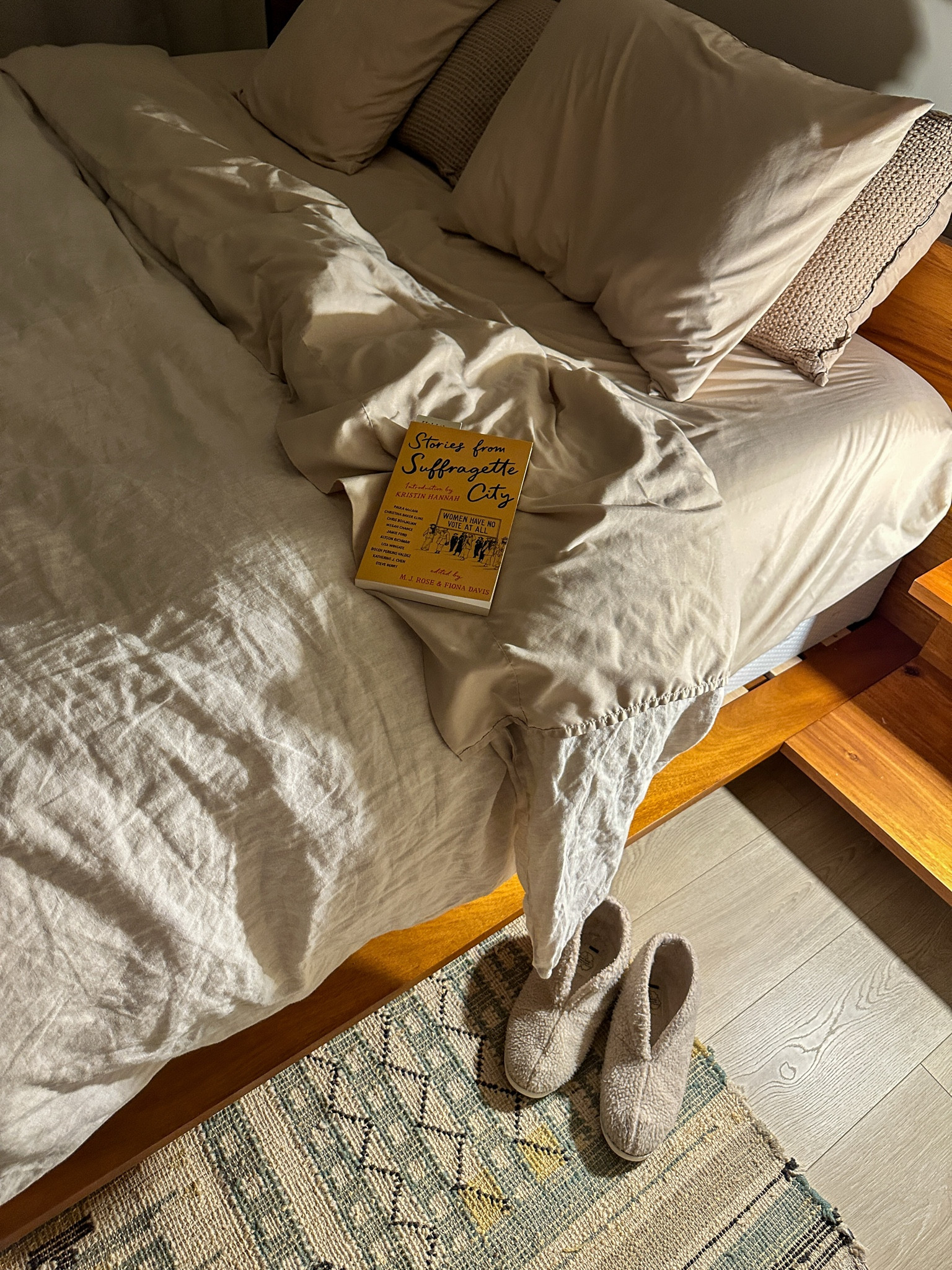 Cozy night at Lake Norman 

#LTKSeasonal #LTKHome