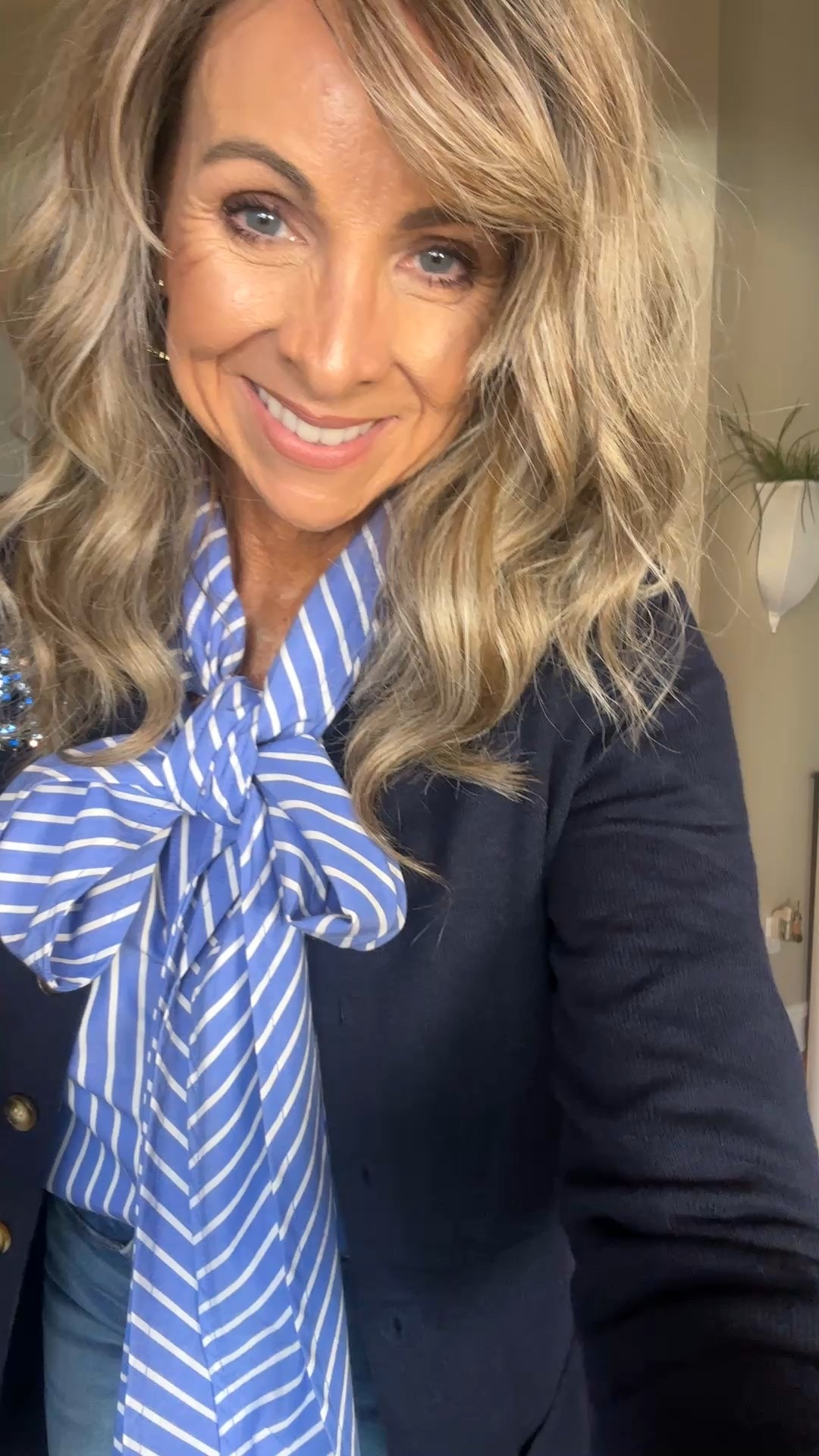 This is why completer pieces matter.
The base outfit didn’t change — the polish did.
A cardigan, blazer, jacket, or coat instantly elevates denim + a top and makes the outfit feel intentional.

✨ This is how you turn “fine” into a money look
Mother denim on sale!

#LTKSaleAlert #LTKOver40 #LTKootd