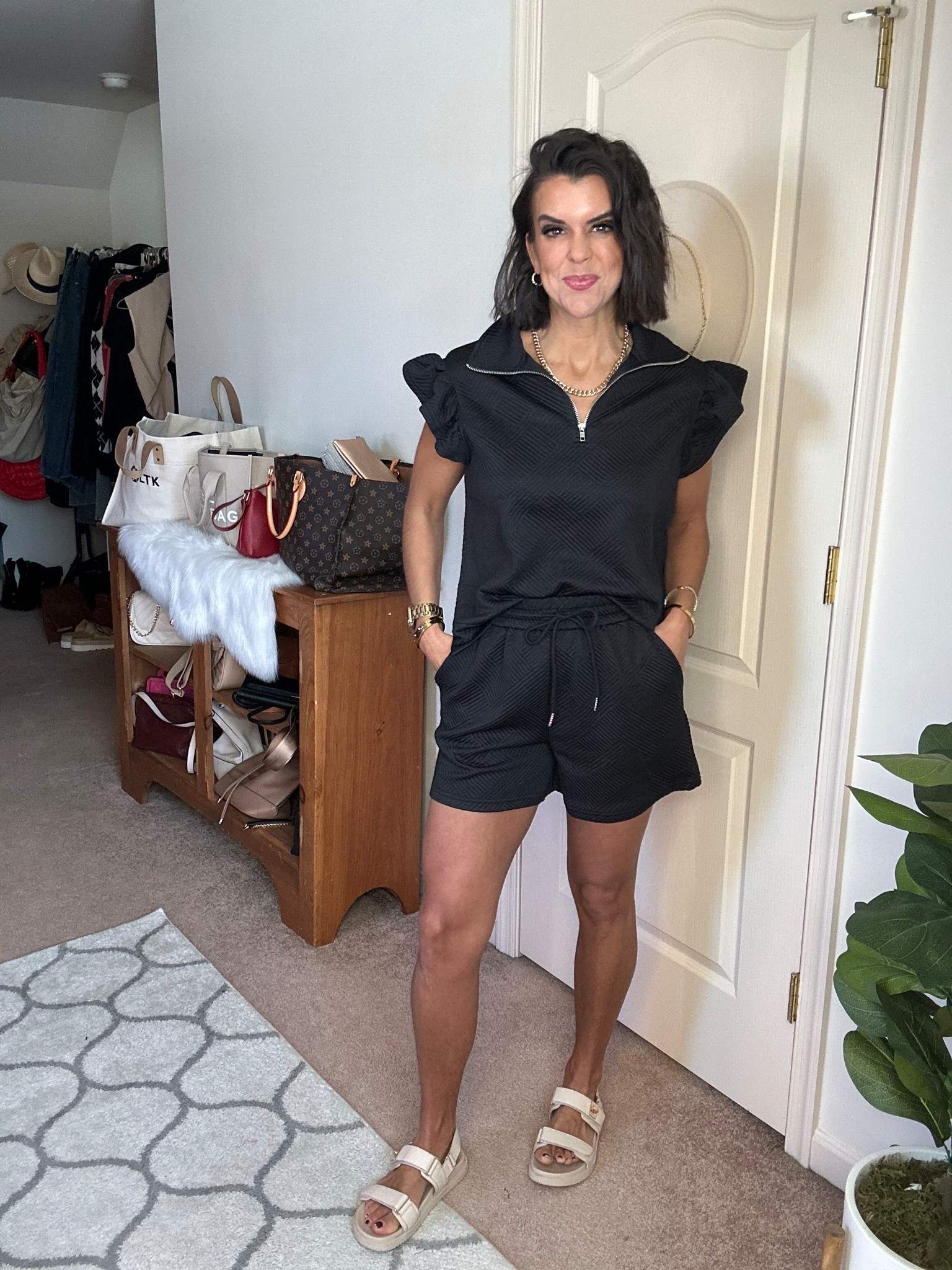 Size small in set

#LTKSeasonal