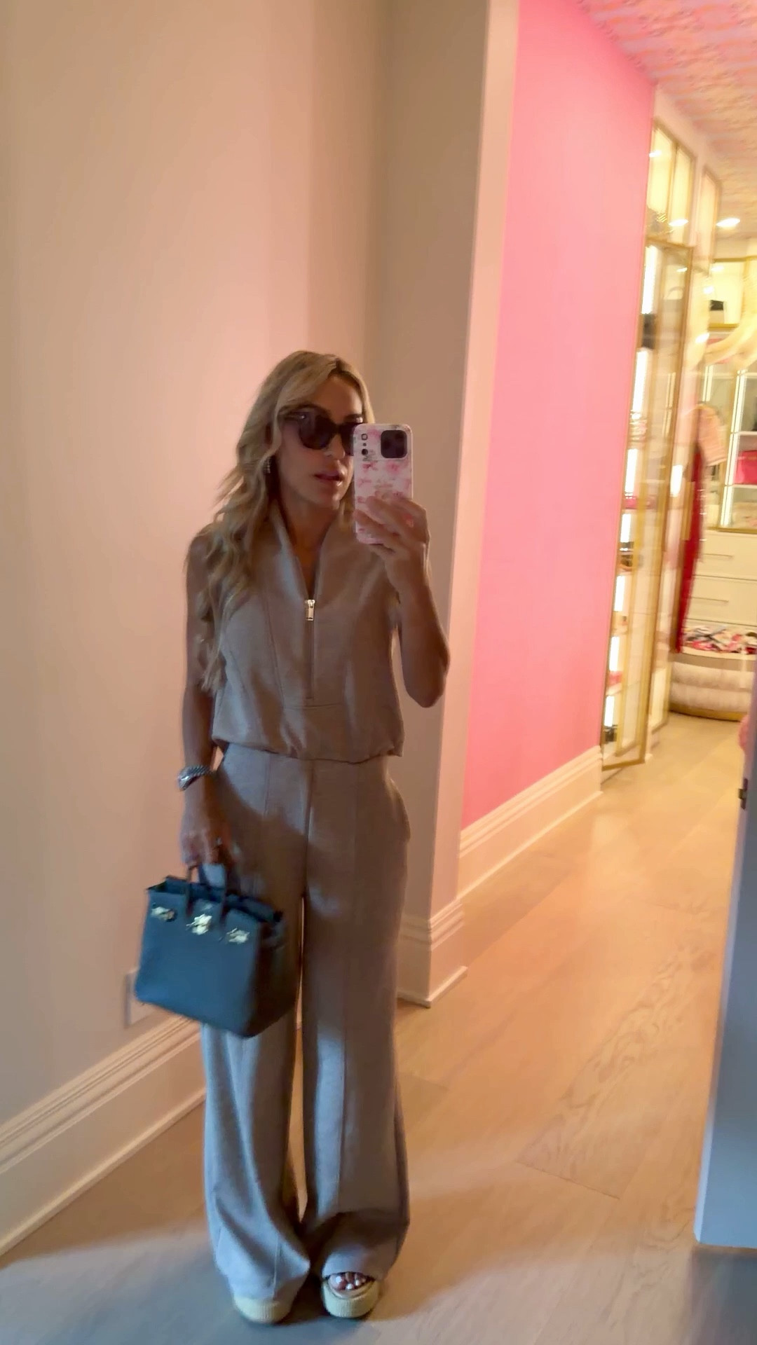 Code: Aivanellixspanx wearing size small 