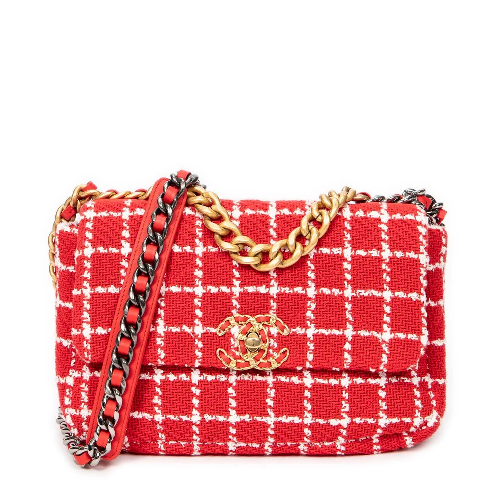 Chanel Canvas Medium Tweed - Red Shoulder Bags, Handbags - CHA1372312 | The RealReal | The RealReal