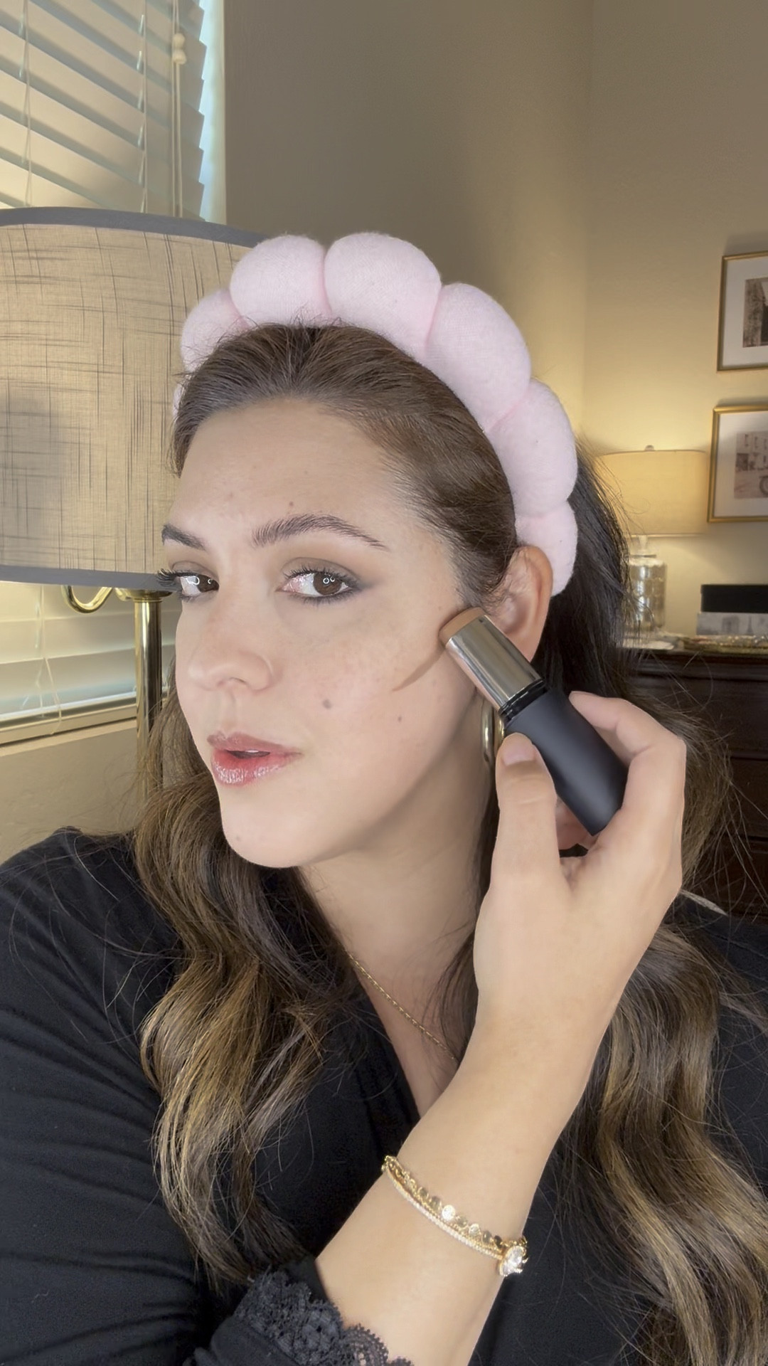 Creamiest, most buttery contour stick!! This is now my go to!! 
Shade 03

#makeup #beauty #contour #contourstick #dior #diorbeauty 

#LTKGiftGuide #LTKVideo #LTKBeauty