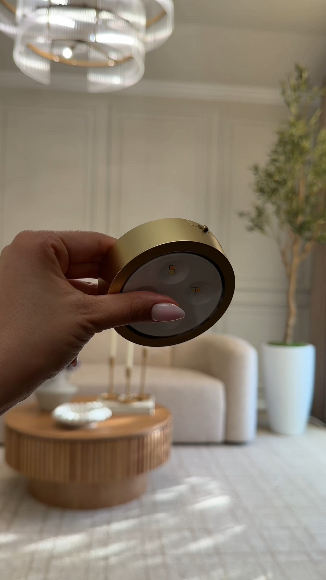 Photo light - from Amazonn

#LTKHoliday #LTKHome #LTKSaleAlert