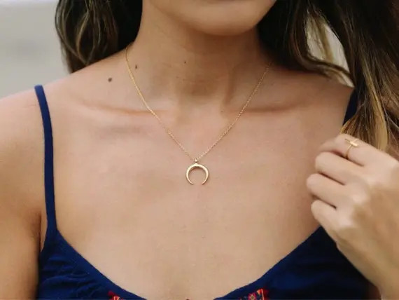 Gold Double Horn Necklace / Gold Crescent Moon Necklace / Gold Horn Necklace / Dainty Horn Choker... | Etsy (US)