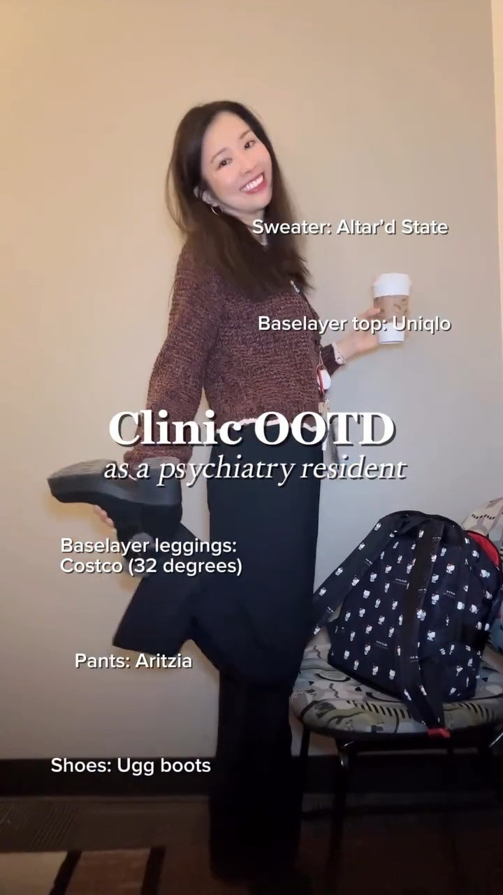 a little clinic fit from @altardstate @Aritzia @uniqlo @ugg @lesportsac and ofc @32degreesofficial from @costco! 

I need to branch out from this sweater + pants combo though…

#psychiatryresident #womeninmedicine #clinicfit #clinicootd #fitcheck