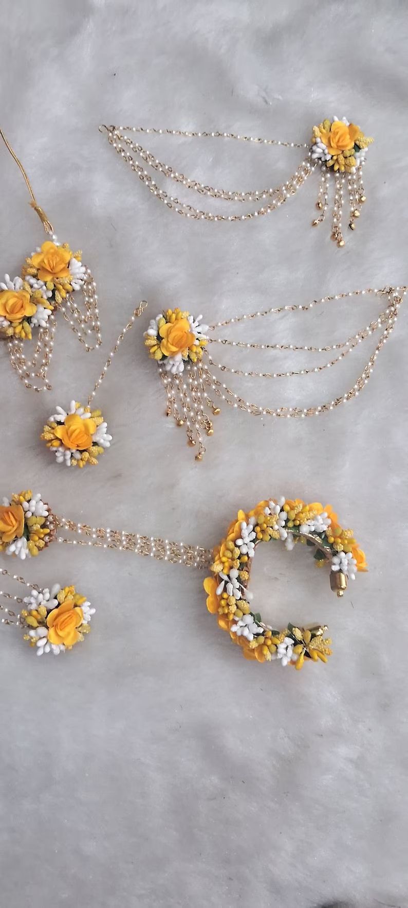 Floral Set Jewellery in White & Yellow Haldi Mehndi/Haldi/Bridal/Baby Women Shower Handmade Mehen... | Etsy (US)
