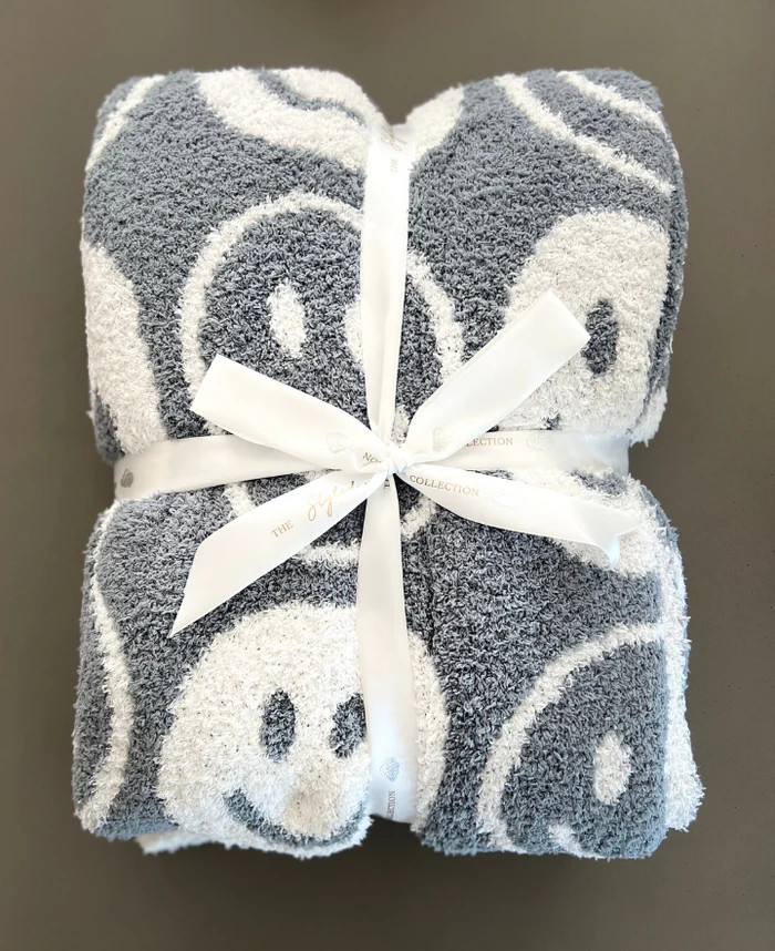 Two-Tone Smiley Buttery Blanket | The Styled Collection