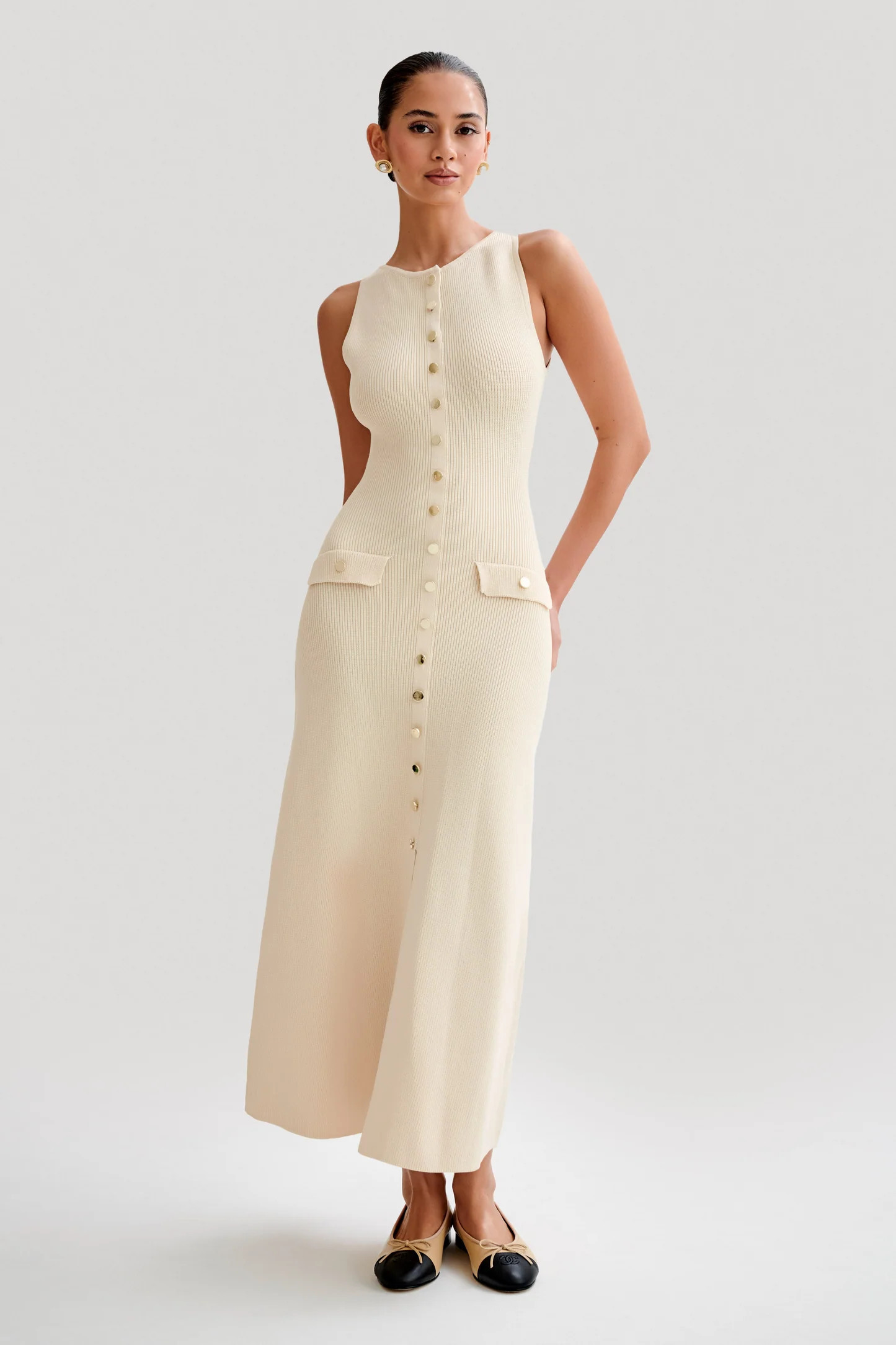 Sleeveless Buttoned Maxi Dress - Ivory | MESHKI US