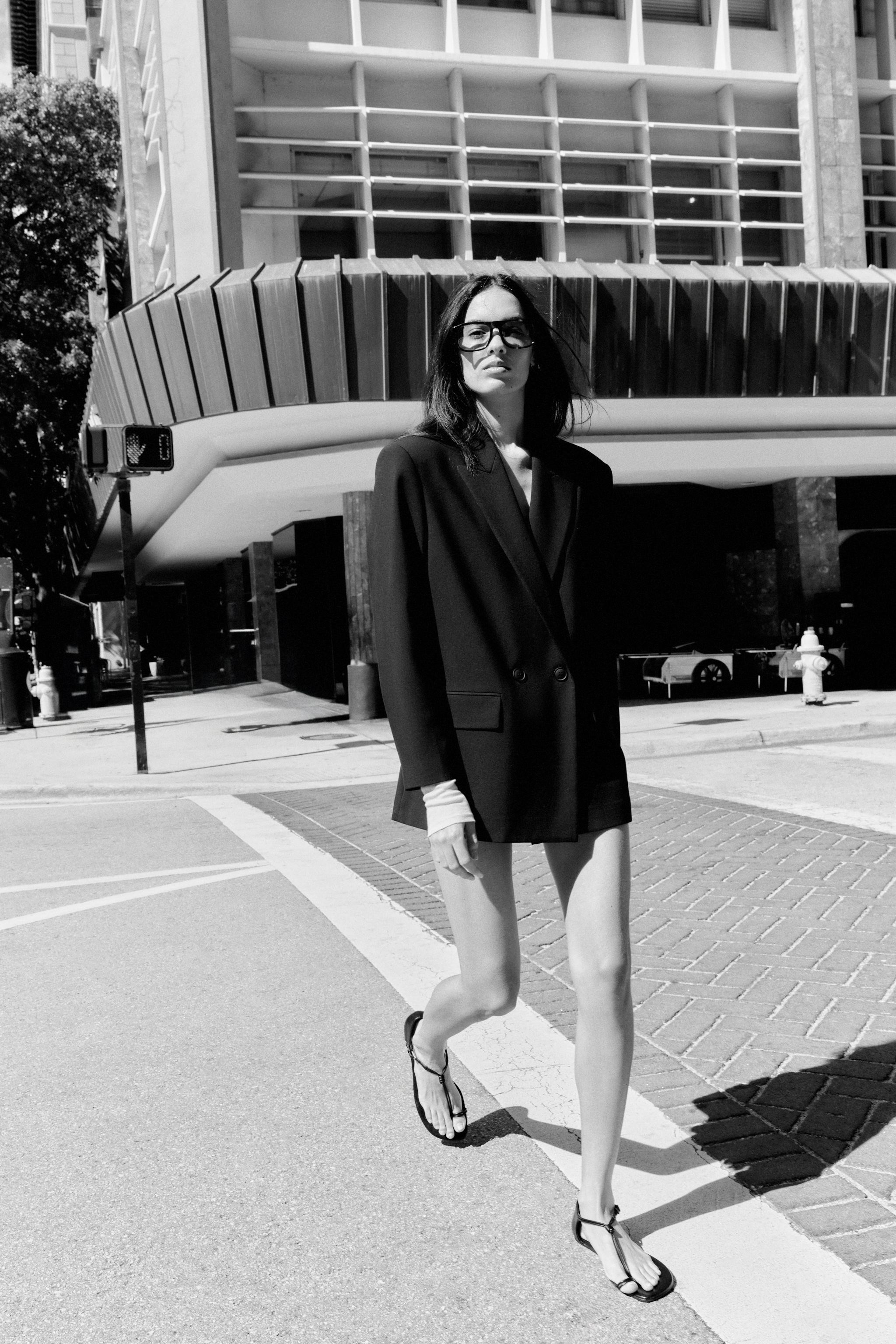 OVERSIZED DOUBLE BREASTED BLAZER | Zara US