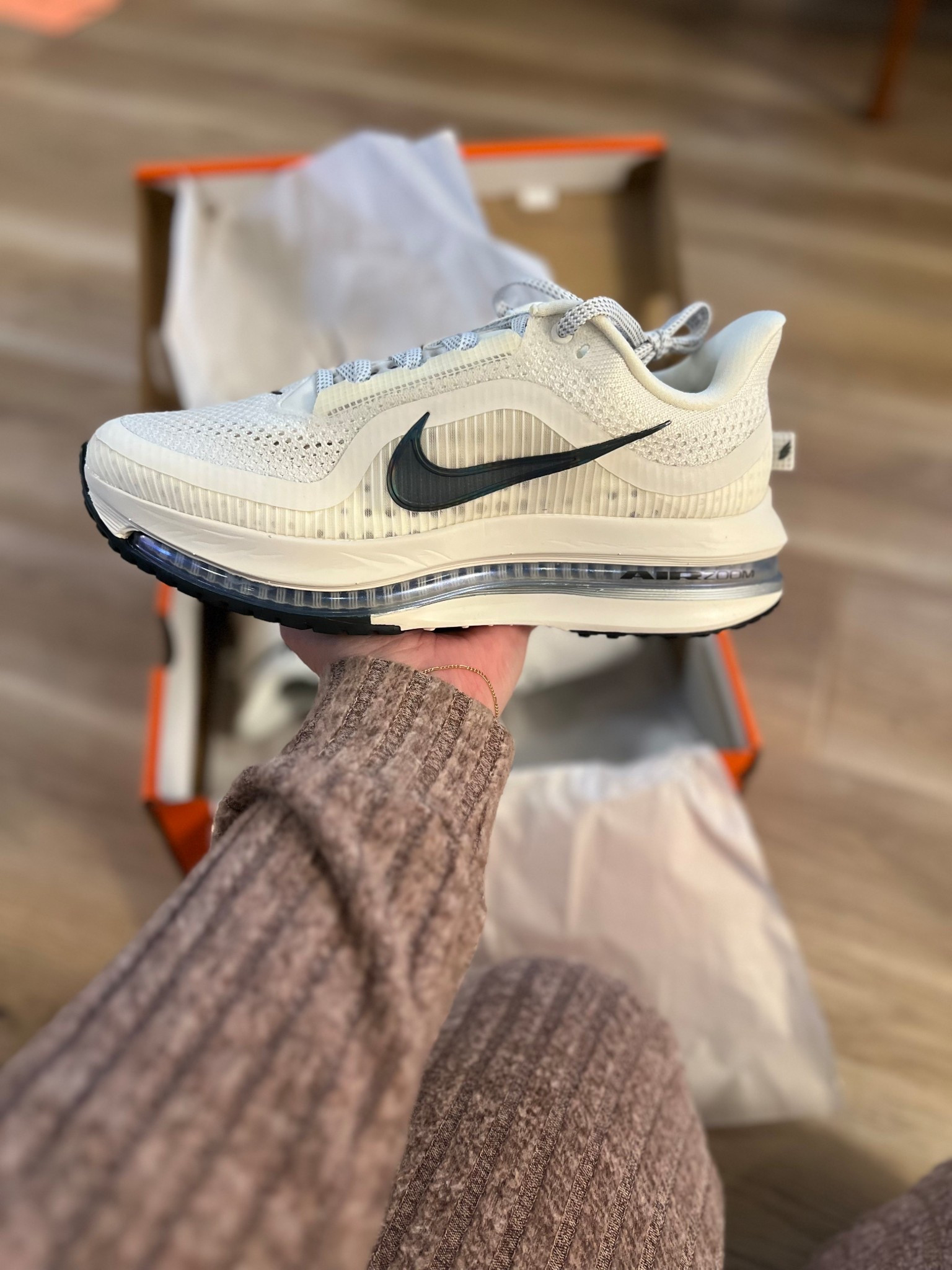 Actually really impressed with these new gym shoes from Nike! I wanted super comfortable and supportive gym shoes for walking & running - these are incredible. 

Women’s Shoes, Gym Shoes, Nike, Running Shoes, New Shoes, Nike Running, Exercise Shoes 

#LTKGiftGuide #LTKfitnessgoals #LTKmomlife