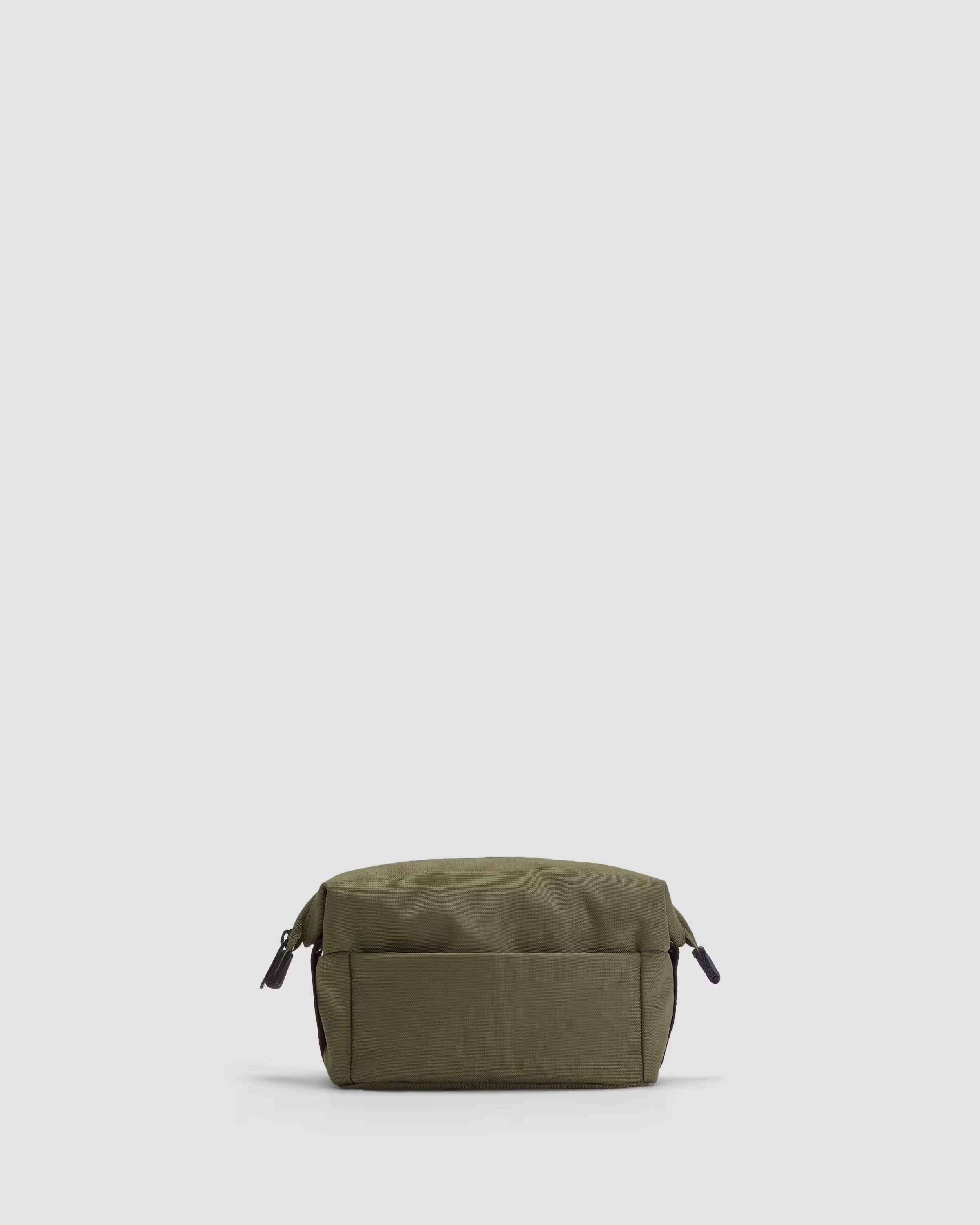 The ReNew Transit Catch-All Case | Everlane