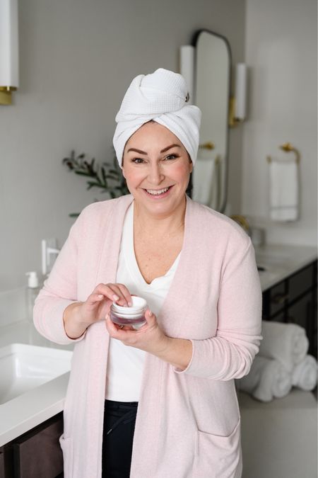 @colleenrothschild Mother’s Day Sale with the Colleen cocktail that is perfect for dry skin! The Facial Oil paired with Extreme recovery cream is great for moms that need some extra moisture. Now $129 (reg $160) 

#CRParter 

#LTKGiftGuide #LTKSaleAlert #LTKBeauty