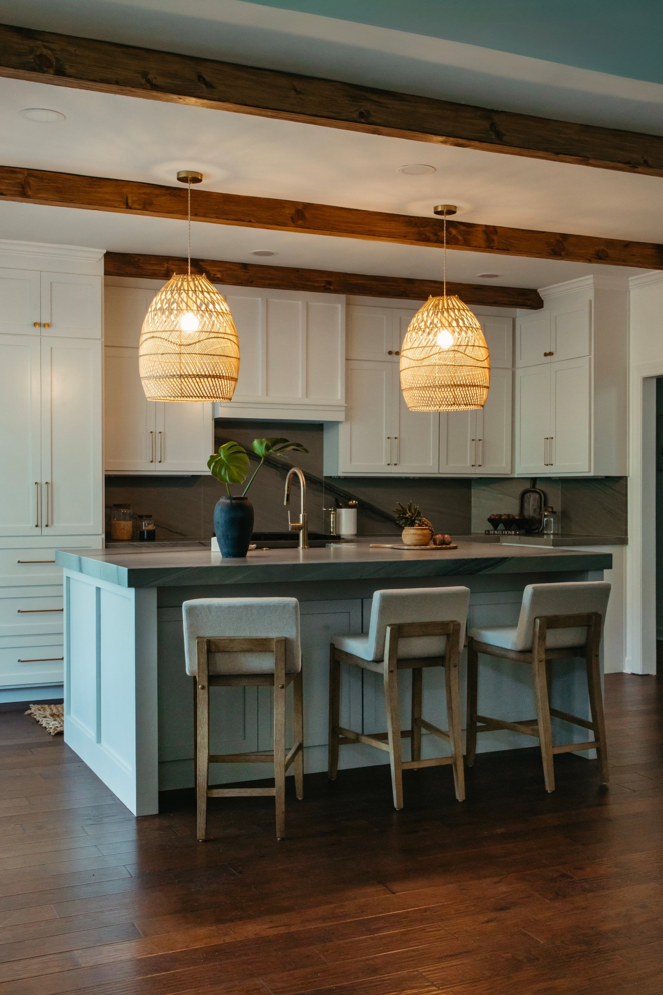 Kitchen decor 

#LTKdayinmylife #LTKHome #LTKFindsUnder100