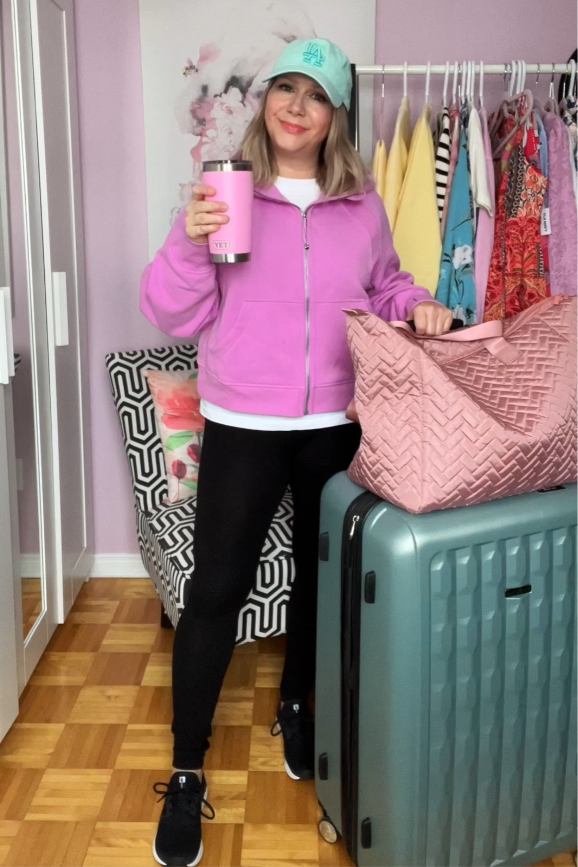 What I’m bringing on vacation ✈️☀️🌴

Hoodie Medium | Leggings 6 | Sneakers 7 | Baseball Hat O/S

#LTKActive #LTKtravel #LTKSeasonal