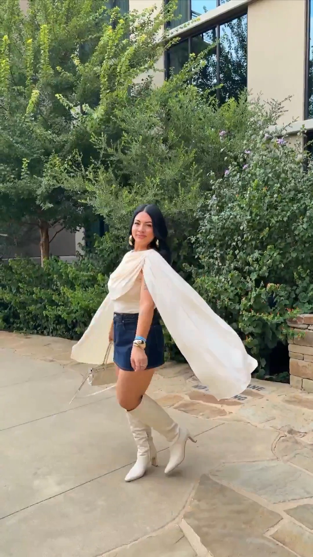 Me & a flowy top 🤞🏻

medium top, 29 in skirt!

Flowy top, denim skirt, wide calf boots outfit, boots outfit, white boots outfit, Amazon top, Amazon finds, midsize, tori block