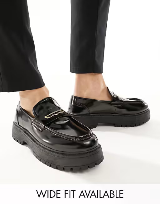 ASOS DESIGN – Klobige Loafer aus schwarzem Kunstleder mit dicker Sohle | ASOS (Global)