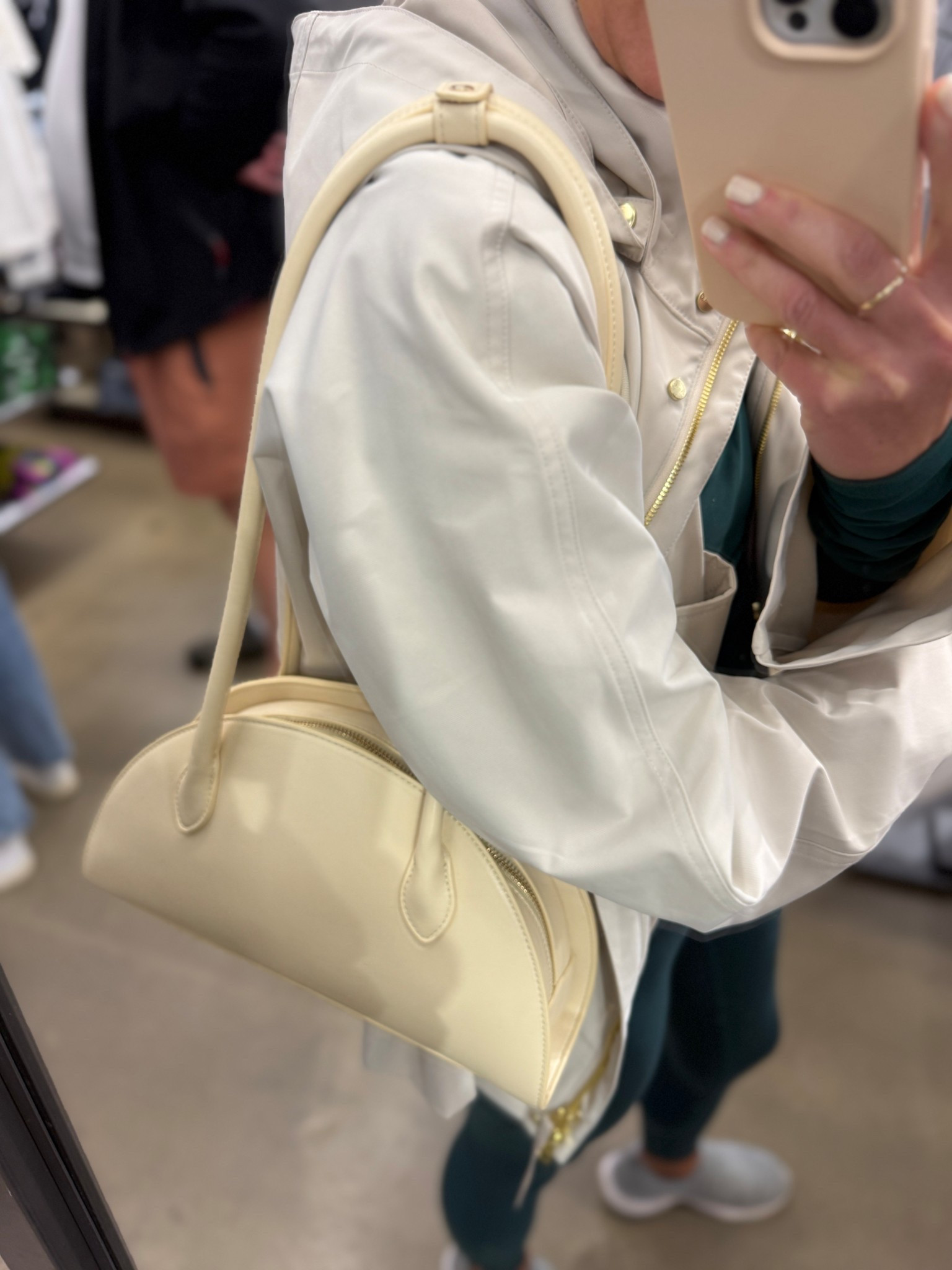 Blown away by this purse 🧈 