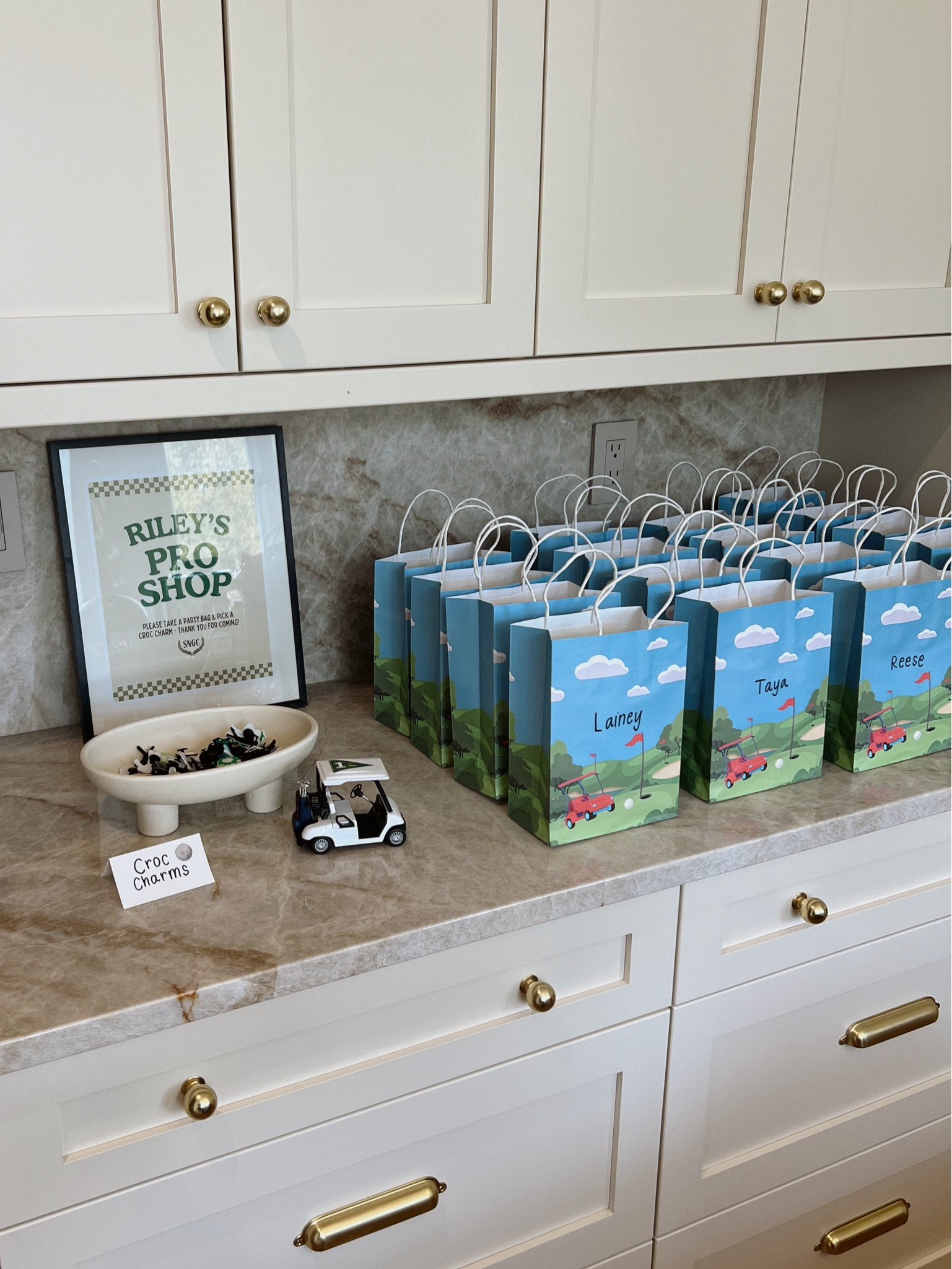 Golf party - Hole In One party bags! And what we put inside ⛳️


#LTKParties #LTKKids