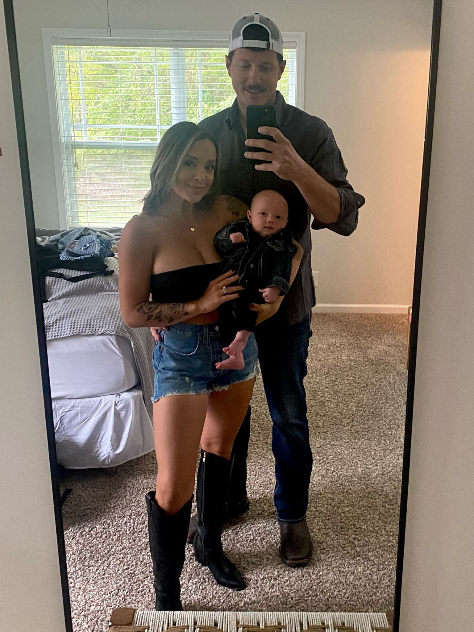 Look for the whole family

#nashvillenights #nashvilleoutfit #babyboyoutfit #cowgirlbootoutfit

#LTKmens #LTKbaby #LTKfindsunder50