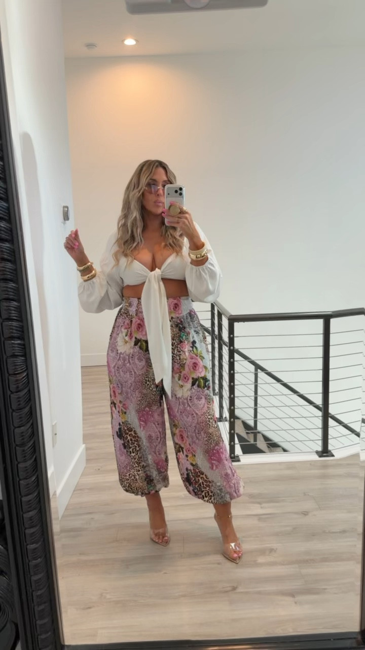 midsize ootd

shirt old Amazon’s Linksd other similar options. 

pants size L (fit like a 12) No stretch in waistband. linked dillard’s afrm and nordstrom retailers. Dillard is fully stocked. If you purchase from afrm I have a 15% off code: CHRISTINEN15. There is also a matching top also linked. 

also style with a blazer linked my fav size L(size down runs oversized) 

aldo pillow talk shoes were comfortable. Can not link here the style is Annabrilden (True to size)

hair I use the linked waver and then add a quarter size amount of wow product after to give smooth and shine and then fluff it up with oribe texture spray

linked my fav perfume, body glow, nail polish! 

#LTKOver40 #LTKMidsize #LTKootd