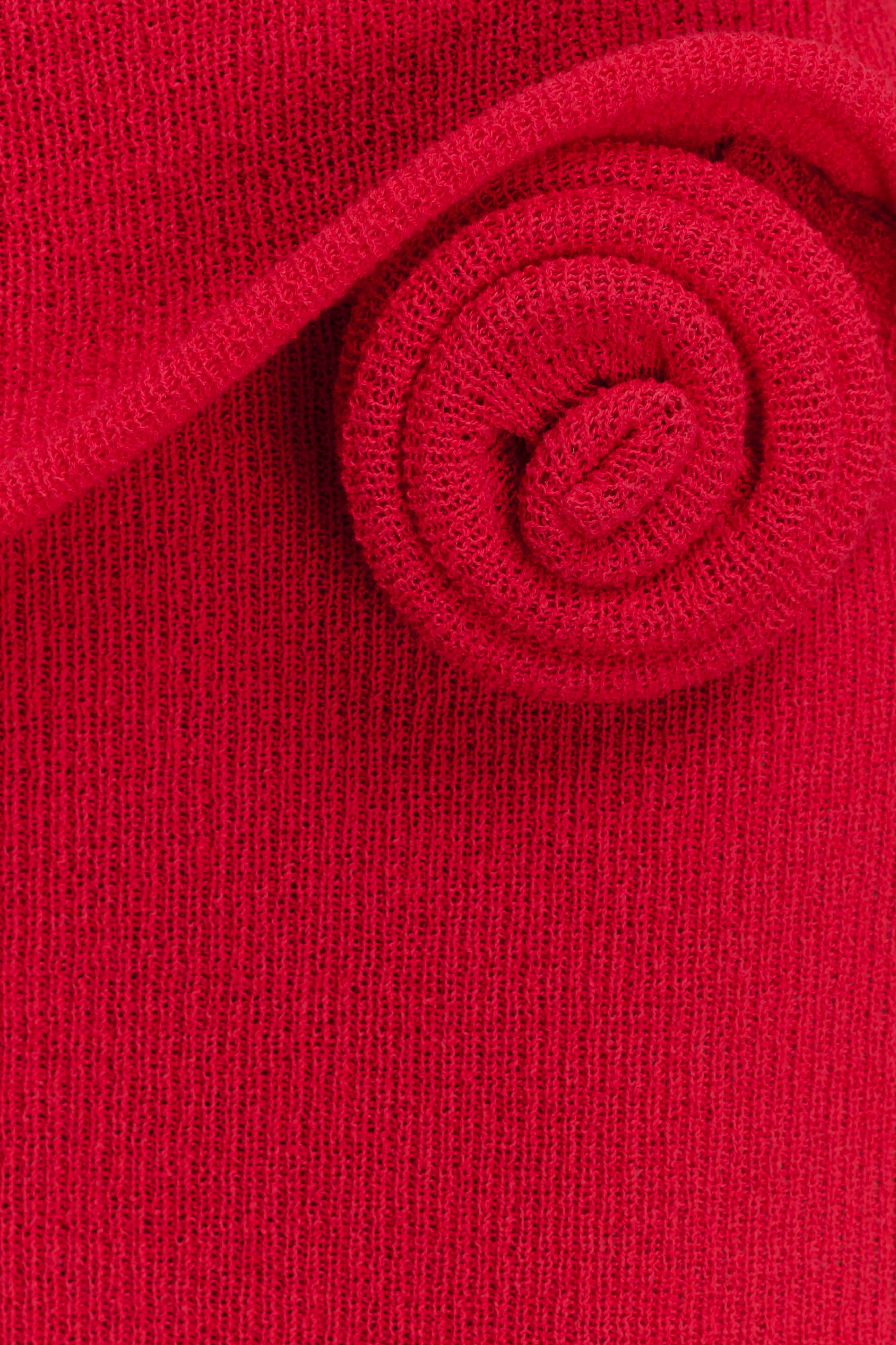 Knit Wired Maxi Skirt - Red | MESHKI US