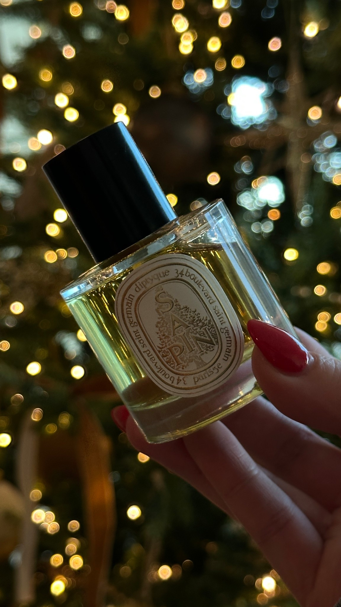 smells incredible! The candle does too! 

#LTKHome #LTKGiftGuide #LTKHoliday