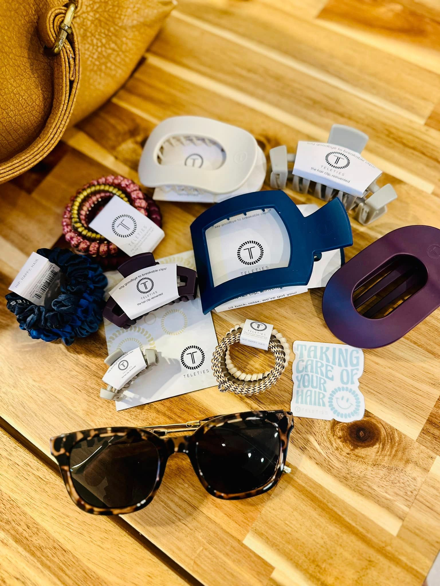 I honestly never expected to love a hair accessory brand as much as I love Teleties. I have become such a quick and strong fan of all of their products, but especially the Round Clips, because they are so comfortable, so reliable for my hair, and I feel like they just look a lot more polished than the clips I've tried in the past. The fact that I can wear them all day from putting on my makeup in the morning, to working, to working OUT, to going out....all without feeling that tight discomfort or even headache I used to get has made all the difference! #teleties #hair #musthaves #momstyle
 

 #LTKGiftGuide #LTKActive #LTKFindsUnder50