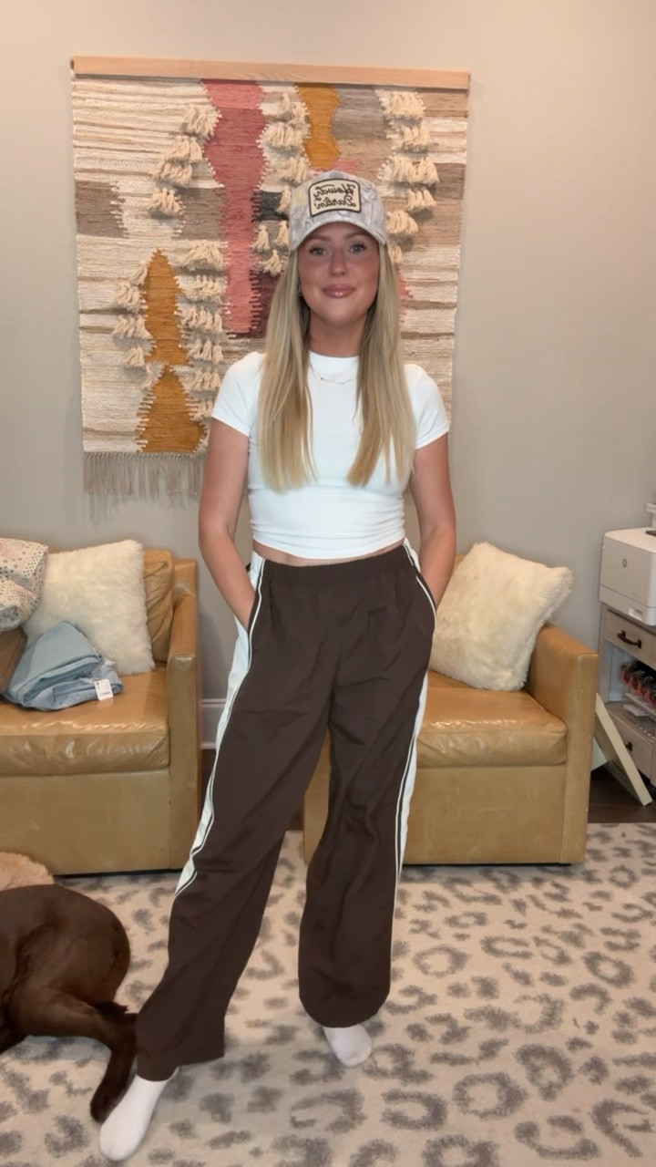 Obsessed with these track pants from Walmart! I’m 5’4” wearing a size medium for more of an oversized fit 🤎🤎 everything else is linked on my Amazon! 