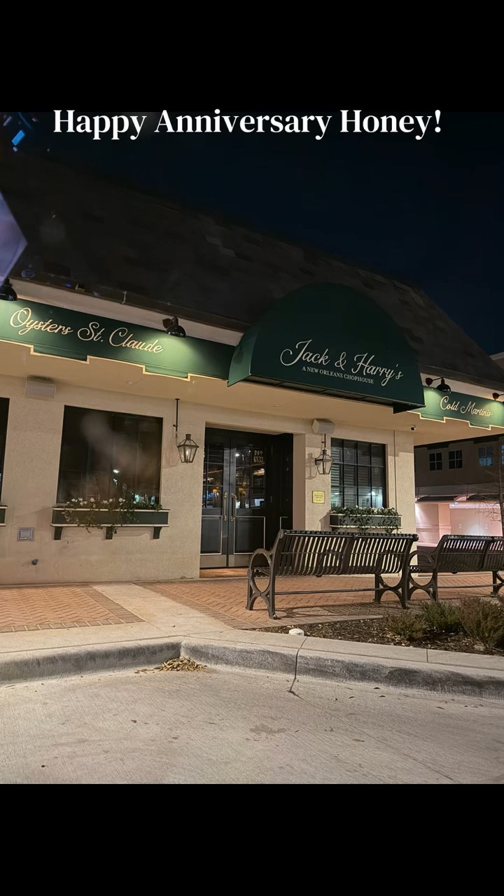 Anniversary Dinner was okay, not exceptional!