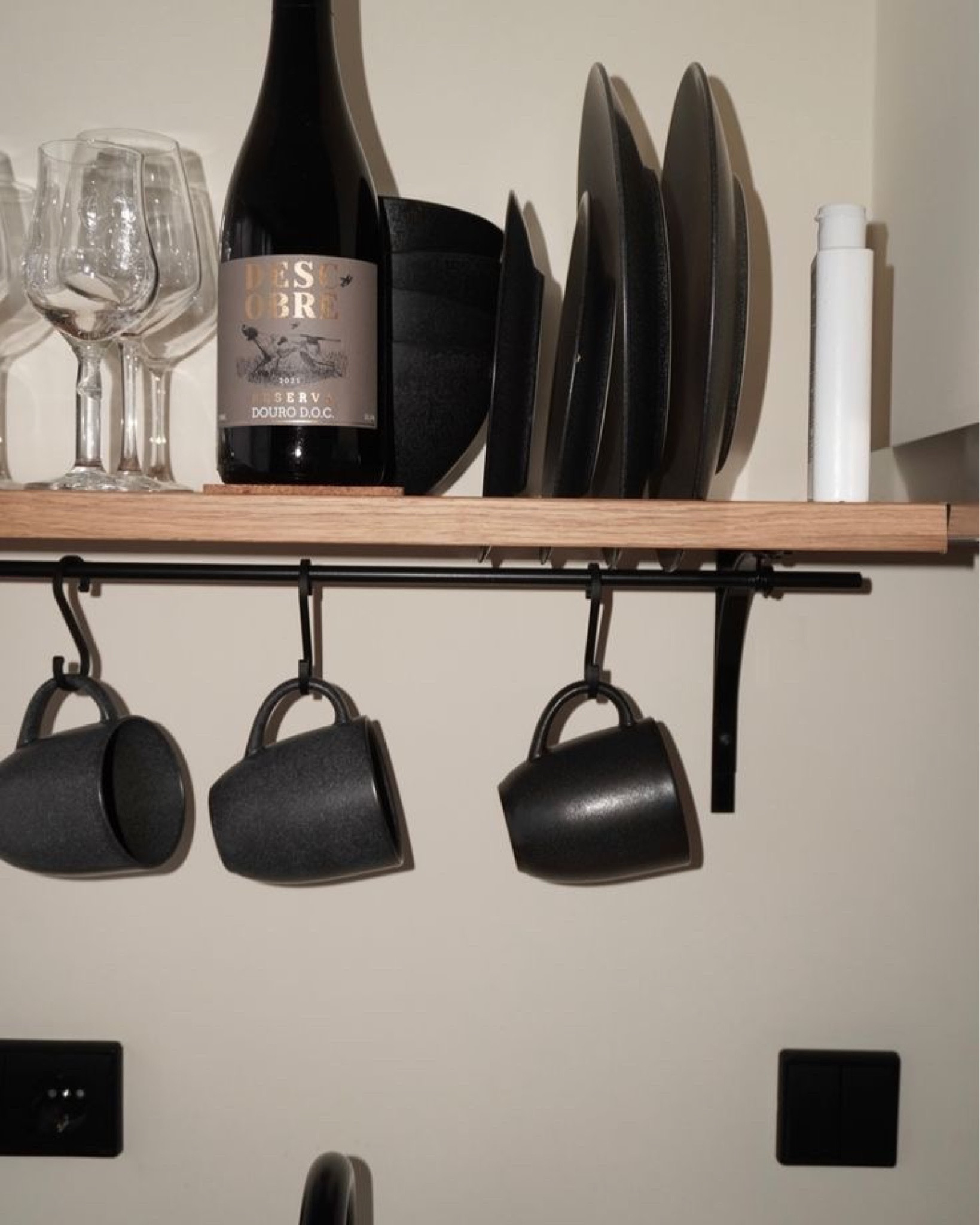 Pre-dinner date flash content 📸. 

Check me out IG: @kylefrominsta 
Check me out YT: @kylefromtheinternet 

#travel #2xl #lisbon #grwm 